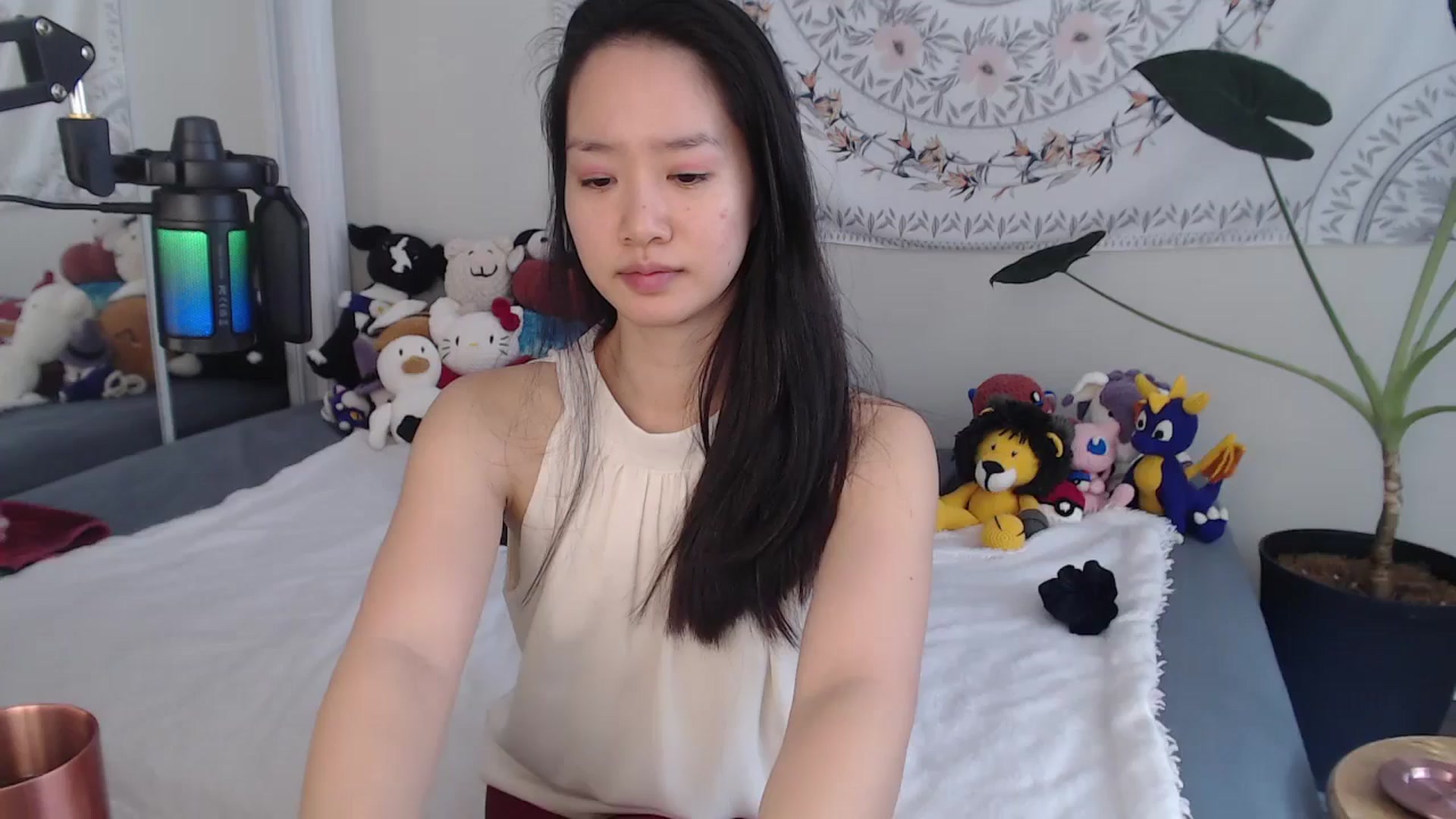 Gallery image thumbnail from MarissaPeach's myfreecams stream on, 12/23/2025, 15:52 image 1 of 20