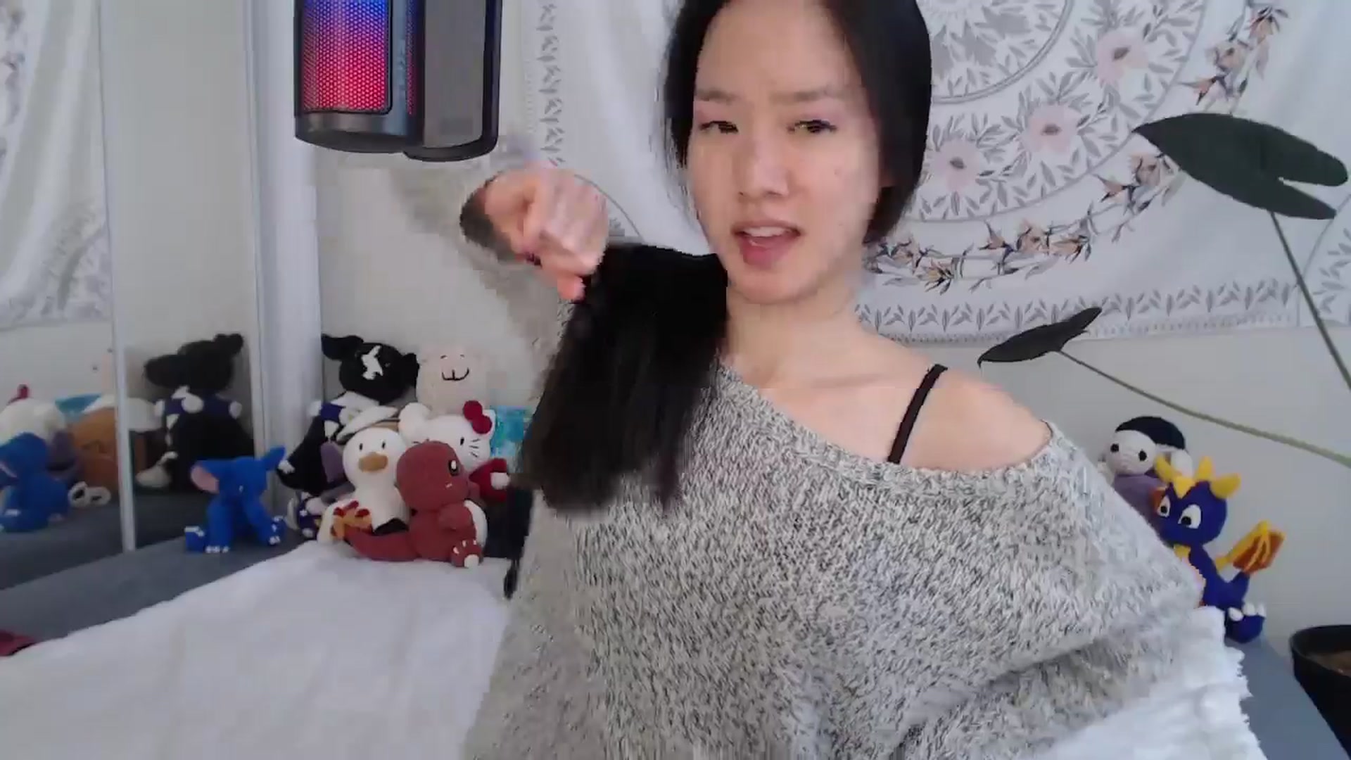 Gallery image thumbnail from MarissaPeach's myfreecams stream on, 12/24/2025, 15:36 image 4 of 20