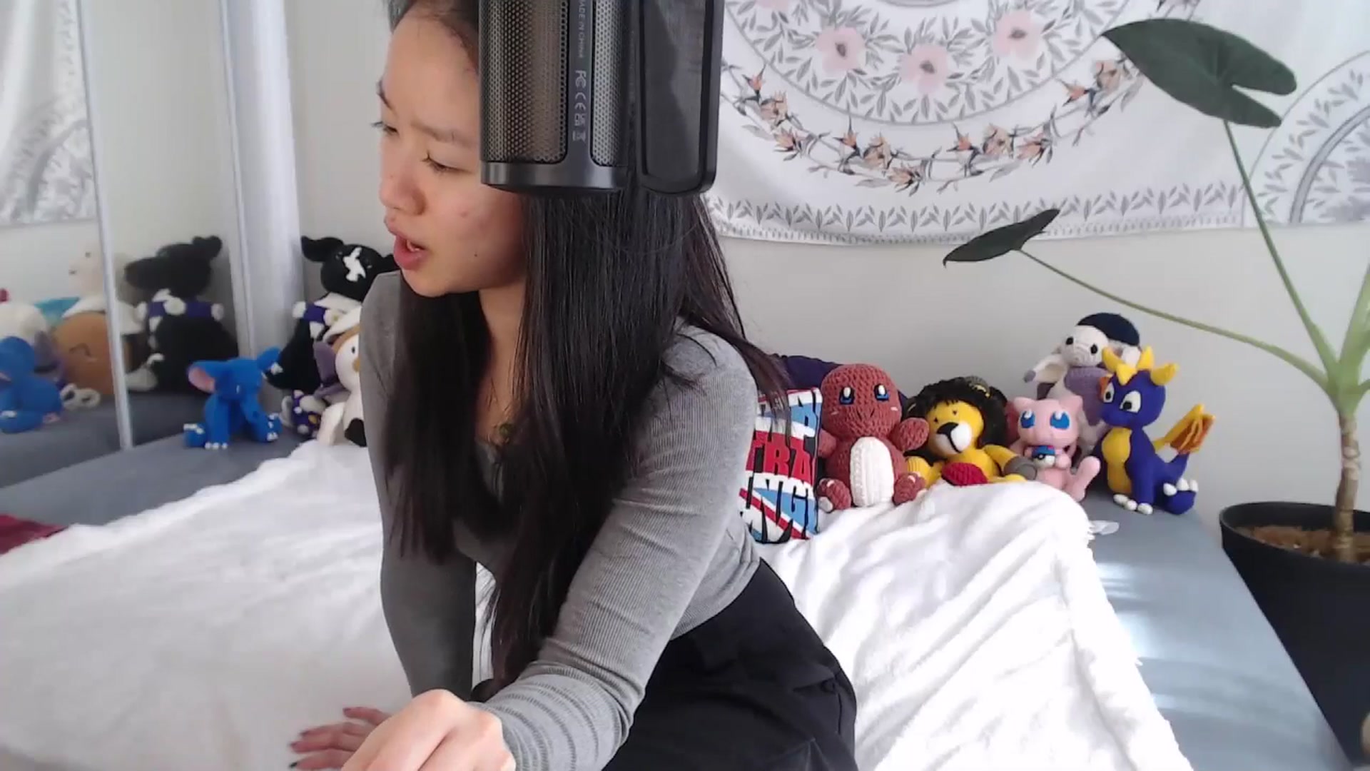 Gallery image thumbnail from MarissaPeach's myfreecams stream on, 12/27/2025, 17:14 image 2 of 20