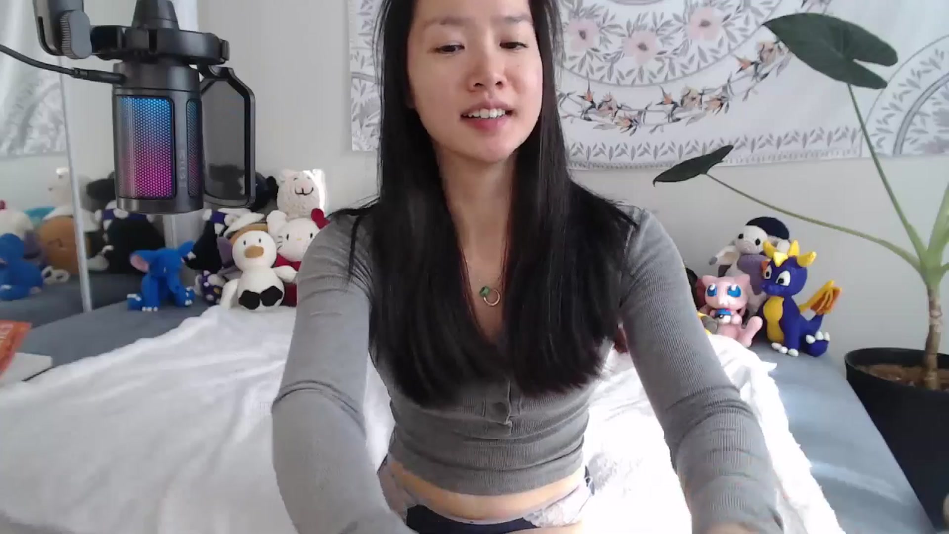 Gallery image thumbnail from MarissaPeach's myfreecams stream on, 12/27/2025, 17:56 image 12 of 20