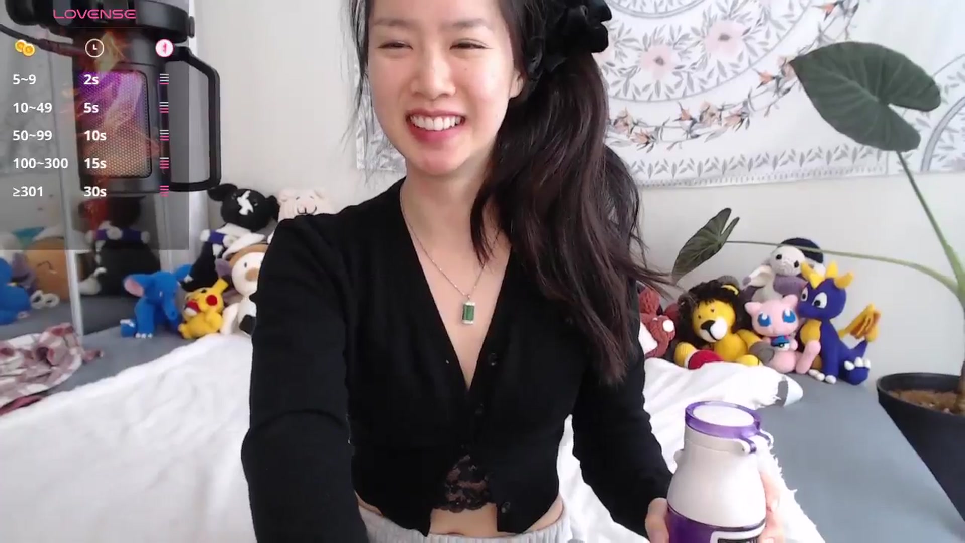 Gallery image thumbnail from MarissaPeach's myfreecams stream on, 01/03/2026, 15:39 image 13 of 20