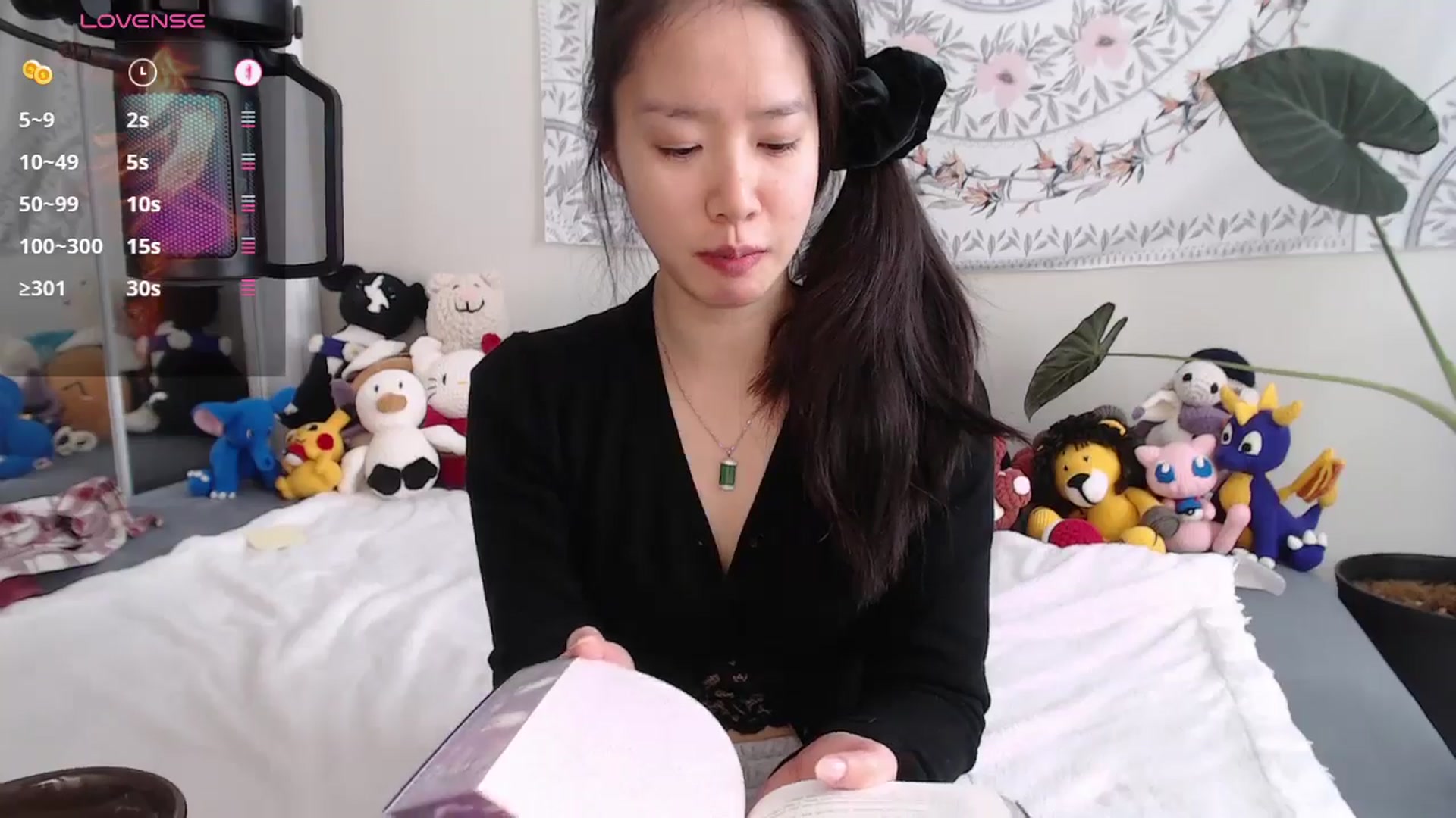 Gallery image thumbnail from MarissaPeach's myfreecams stream on, 01/03/2026, 17:30 image 13 of 20