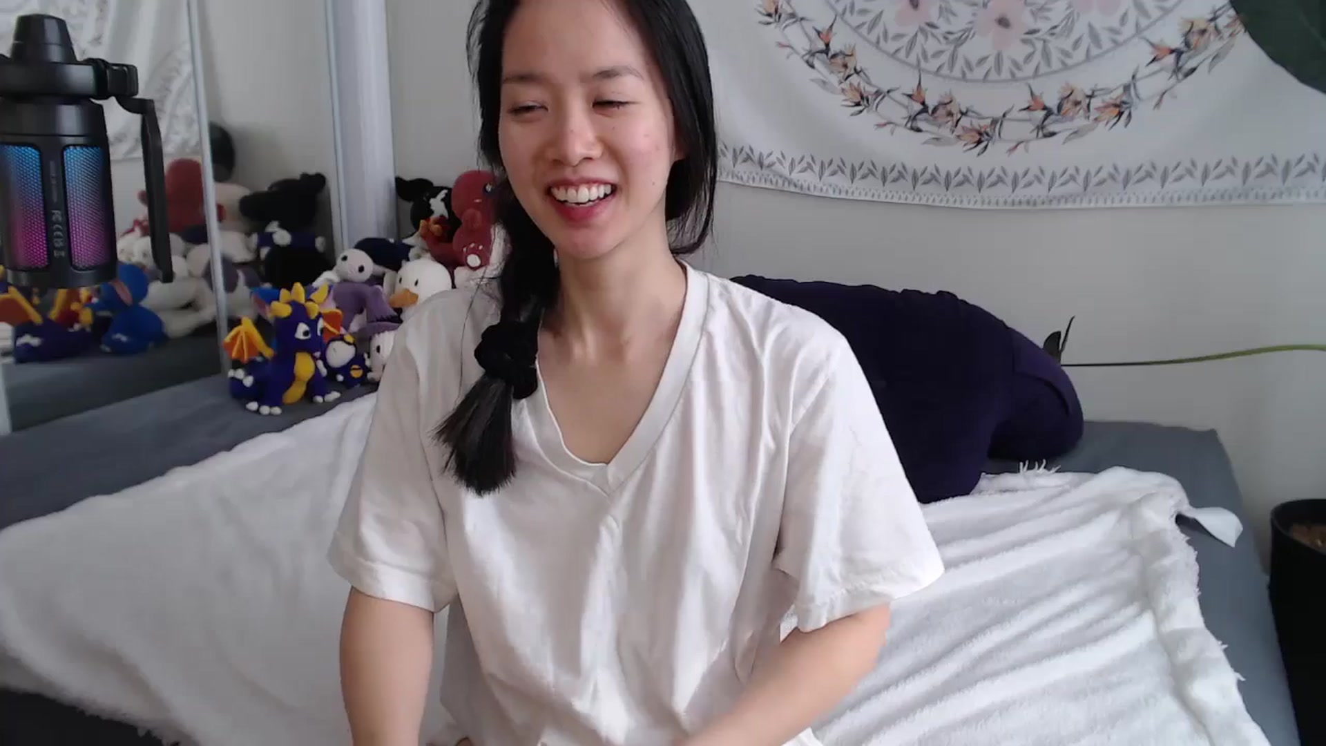 Gallery image thumbnail from MarissaPeach's myfreecams stream on, 01/18/2026, 16:34 image 8 of 20