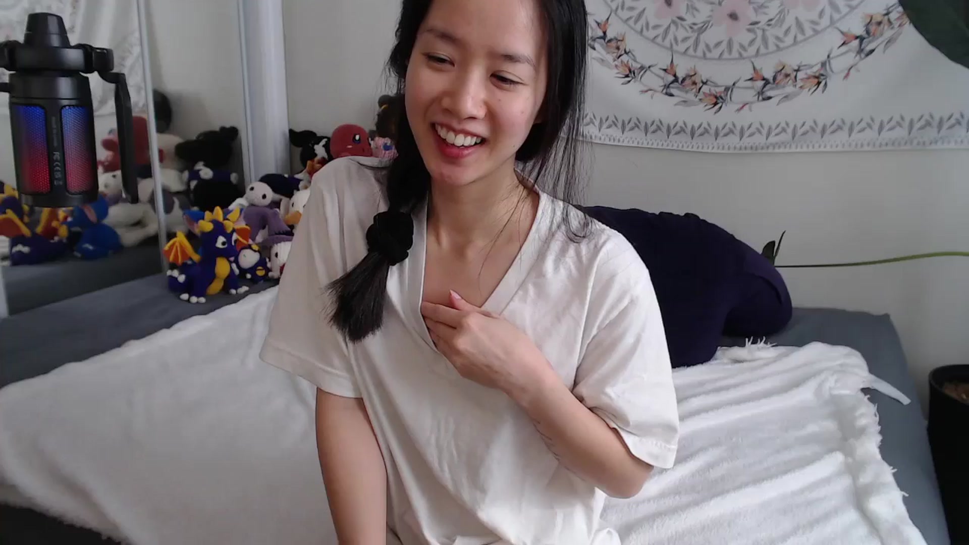 Gallery image thumbnail from MarissaPeach's myfreecams stream on, 01/18/2026, 16:34 image 17 of 20