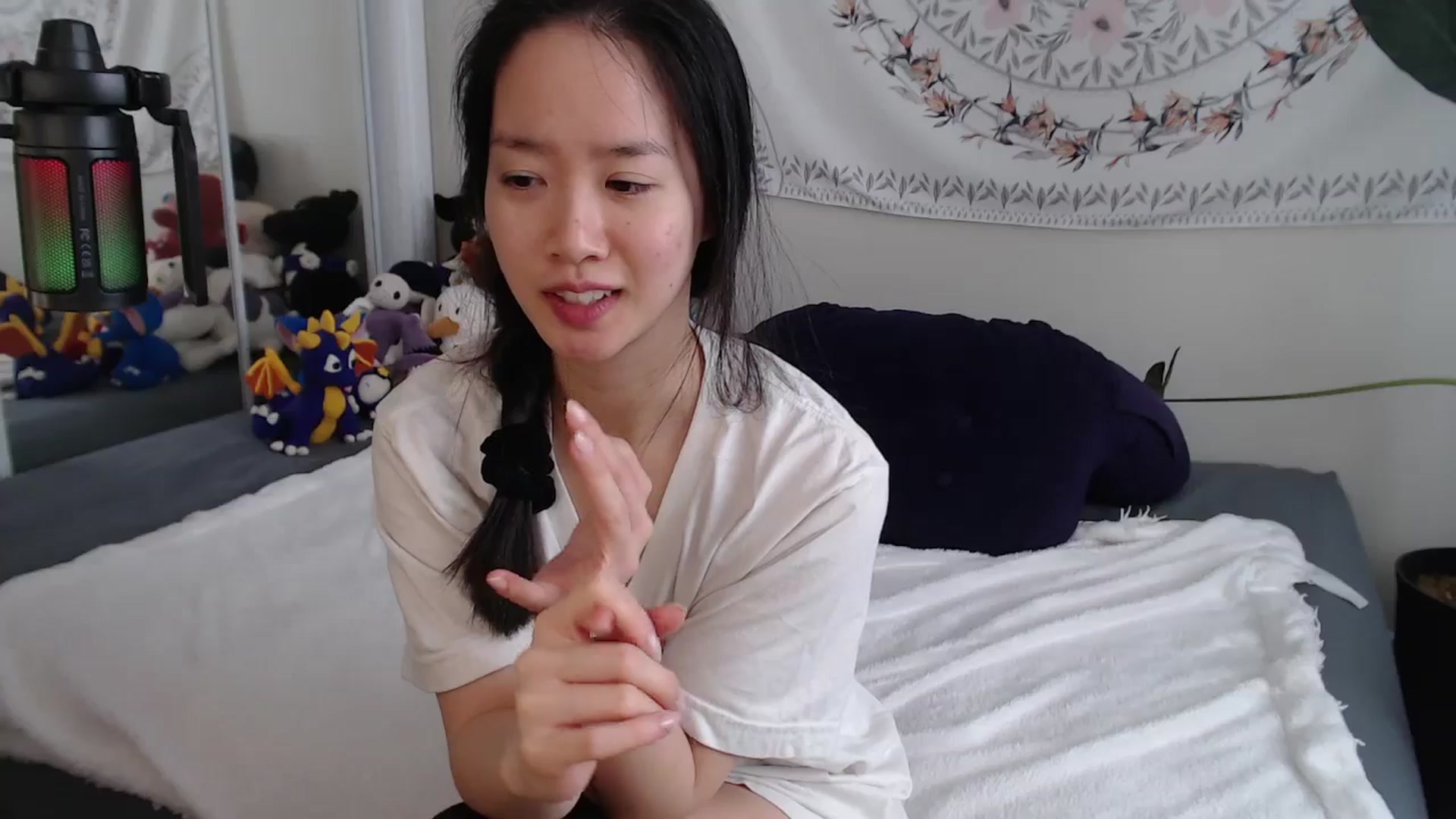 Gallery image thumbnail from MarissaPeach's myfreecams stream on, 01/18/2026, 16:34 image 15 of 20