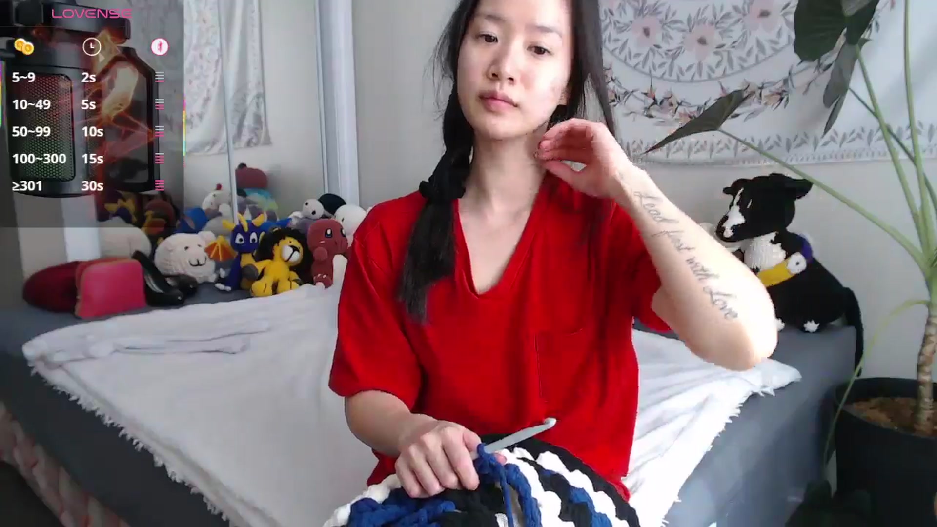 Gallery image thumbnail from MarissaPeach's myfreecams stream on, 02/15/2026, 17:44 image 14 of 20