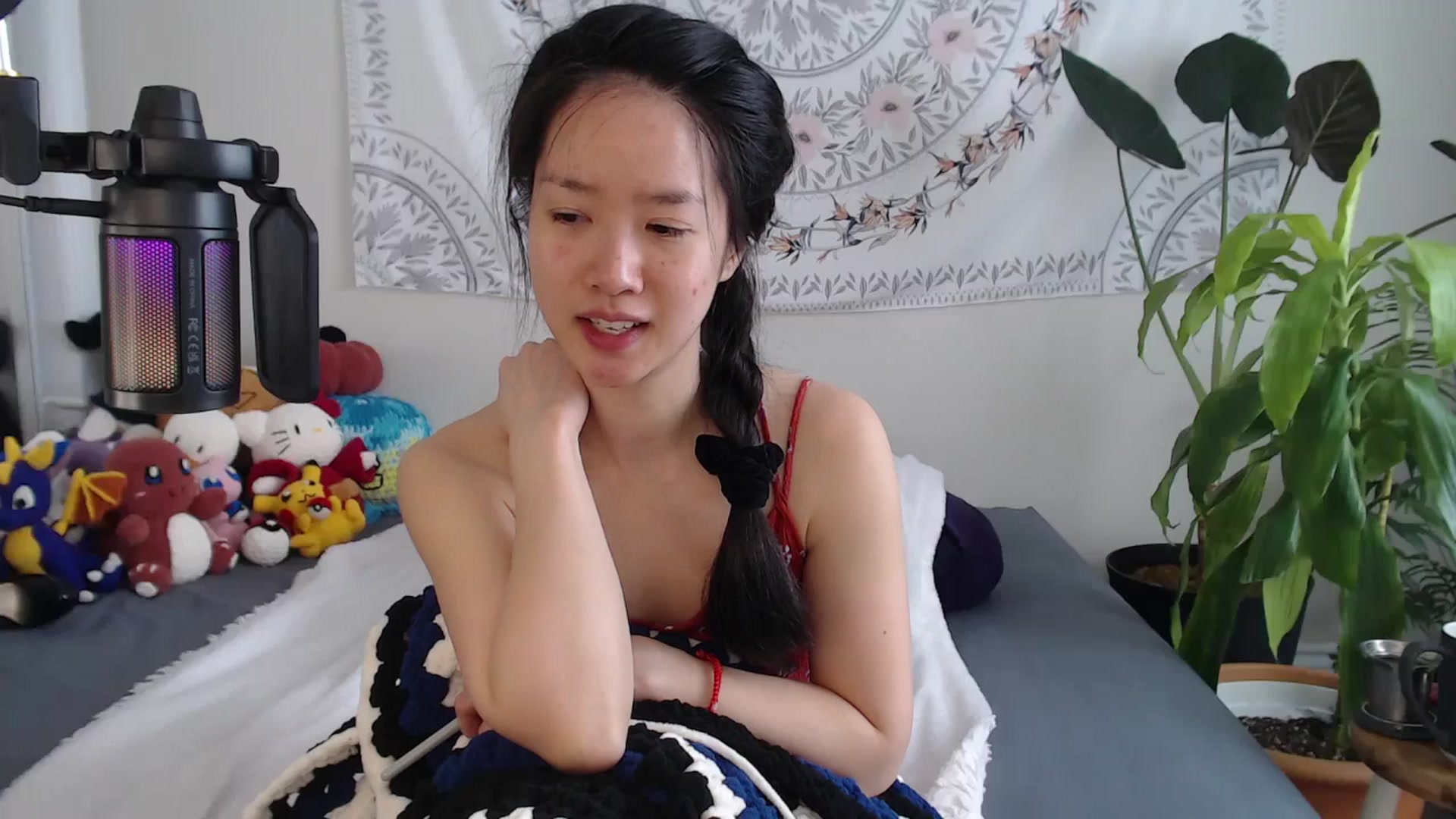 Gallery image thumbnail from MarissaPeach's myfreecams stream on, 04/19/2026, 16:00 image 12 of 20