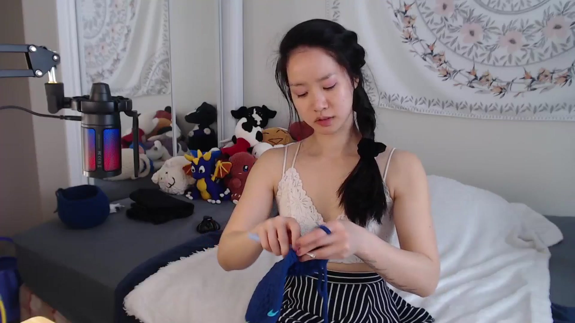 Gallery image thumbnail from MarissaPeach's myfreecams stream on, 05/10/2026, 17:05 image 9 of 20