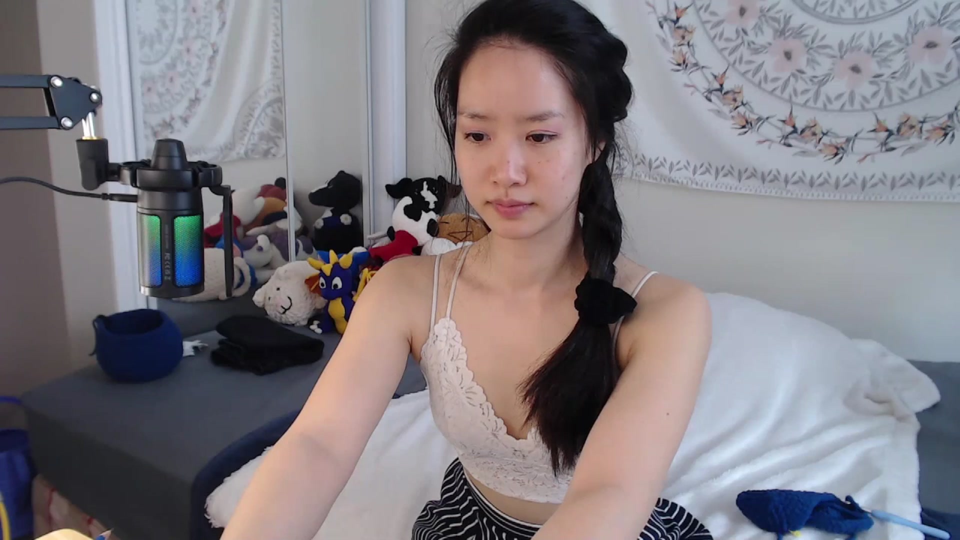 Gallery image thumbnail from MarissaPeach's myfreecams stream on, 05/10/2026, 17:05 image 15 of 20