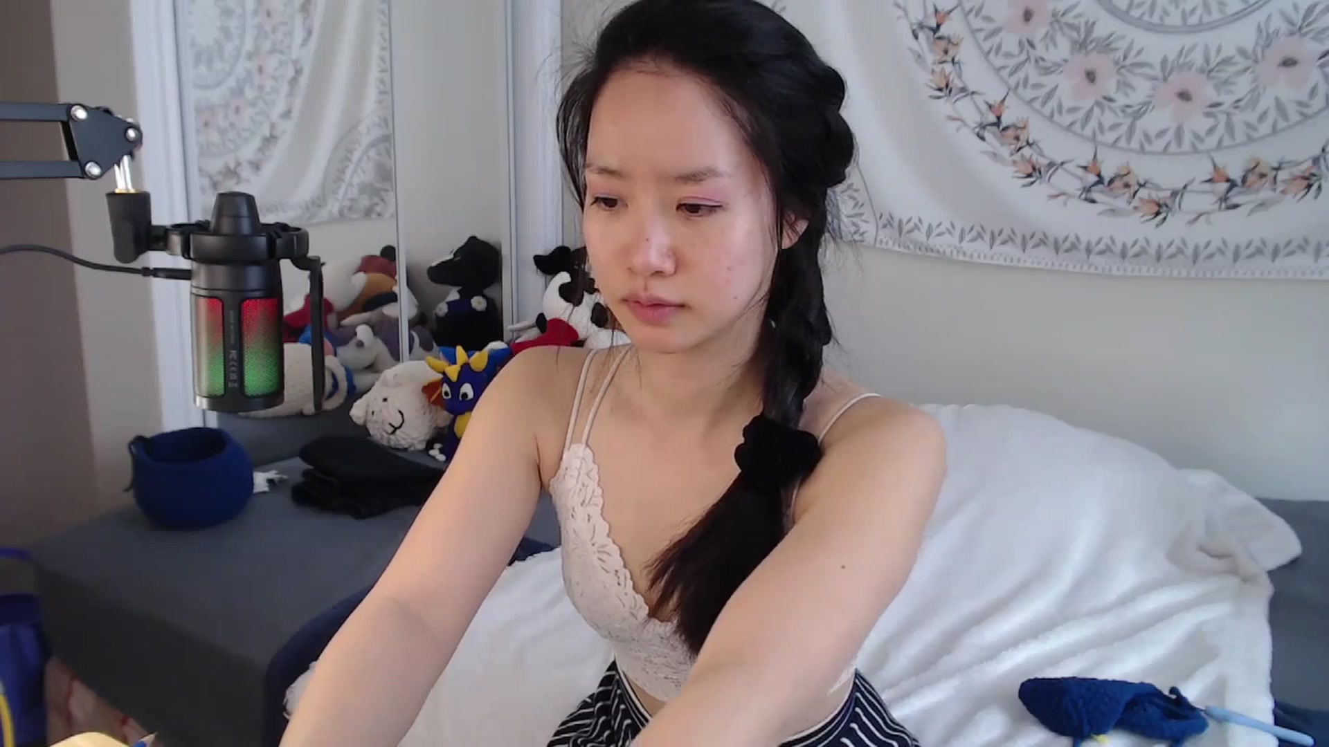 Gallery image thumbnail from MarissaPeach's myfreecams stream on, 05/10/2026, 17:05 image 18 of 20