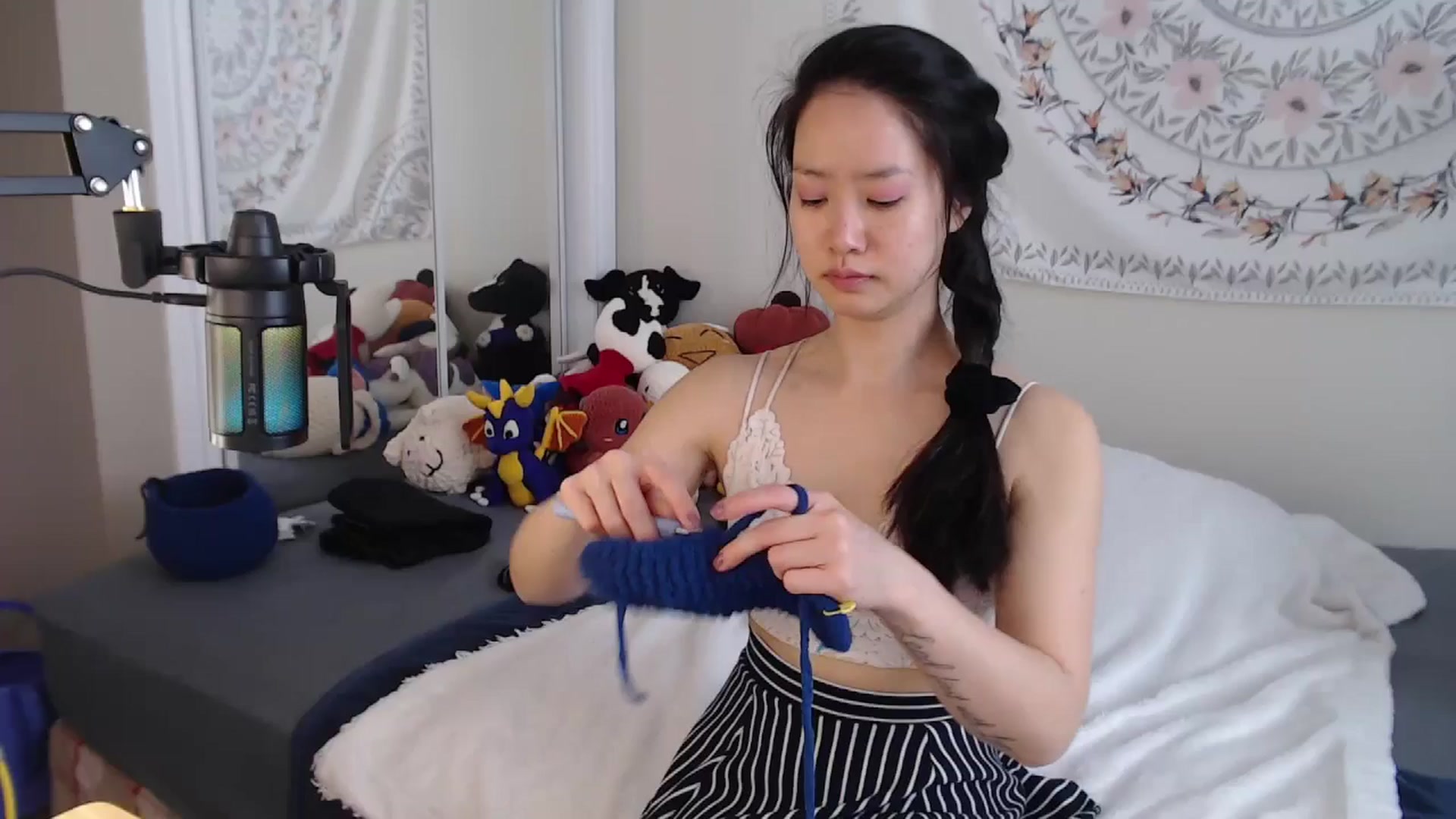 Gallery image thumbnail from MarissaPeach's myfreecams stream on, 05/10/2026, 17:05 image 1 of 20