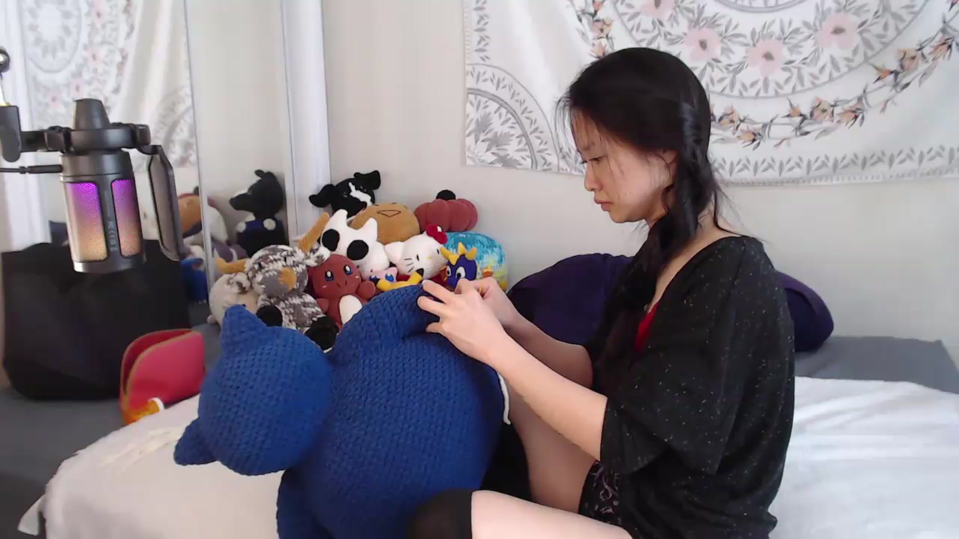 Gallery image thumbnail from MarissaPeach's myfreecams stream on, 06/08/2026, 15:54 image 10 of 20