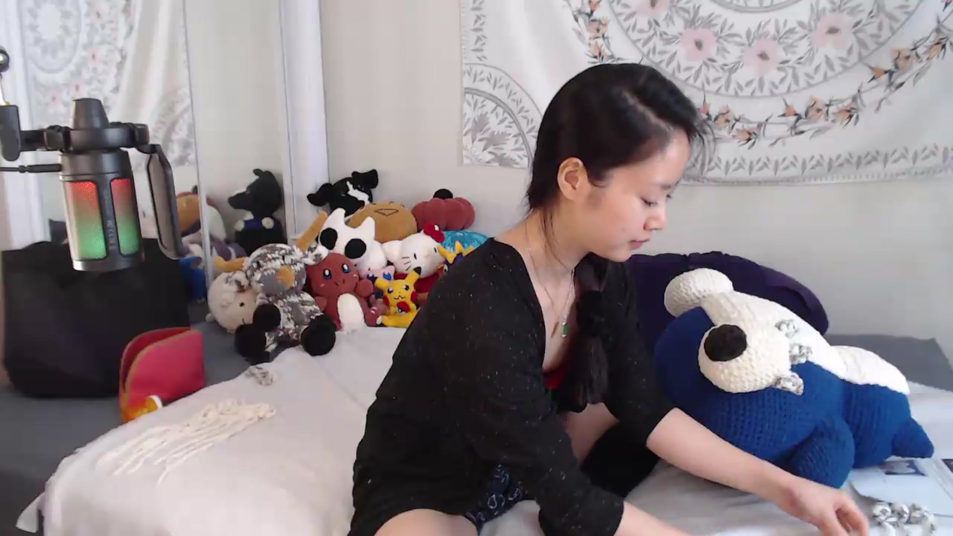 Gallery image thumbnail from MarissaPeach's myfreecams stream on, 06/08/2026, 15:54 image 7 of 20