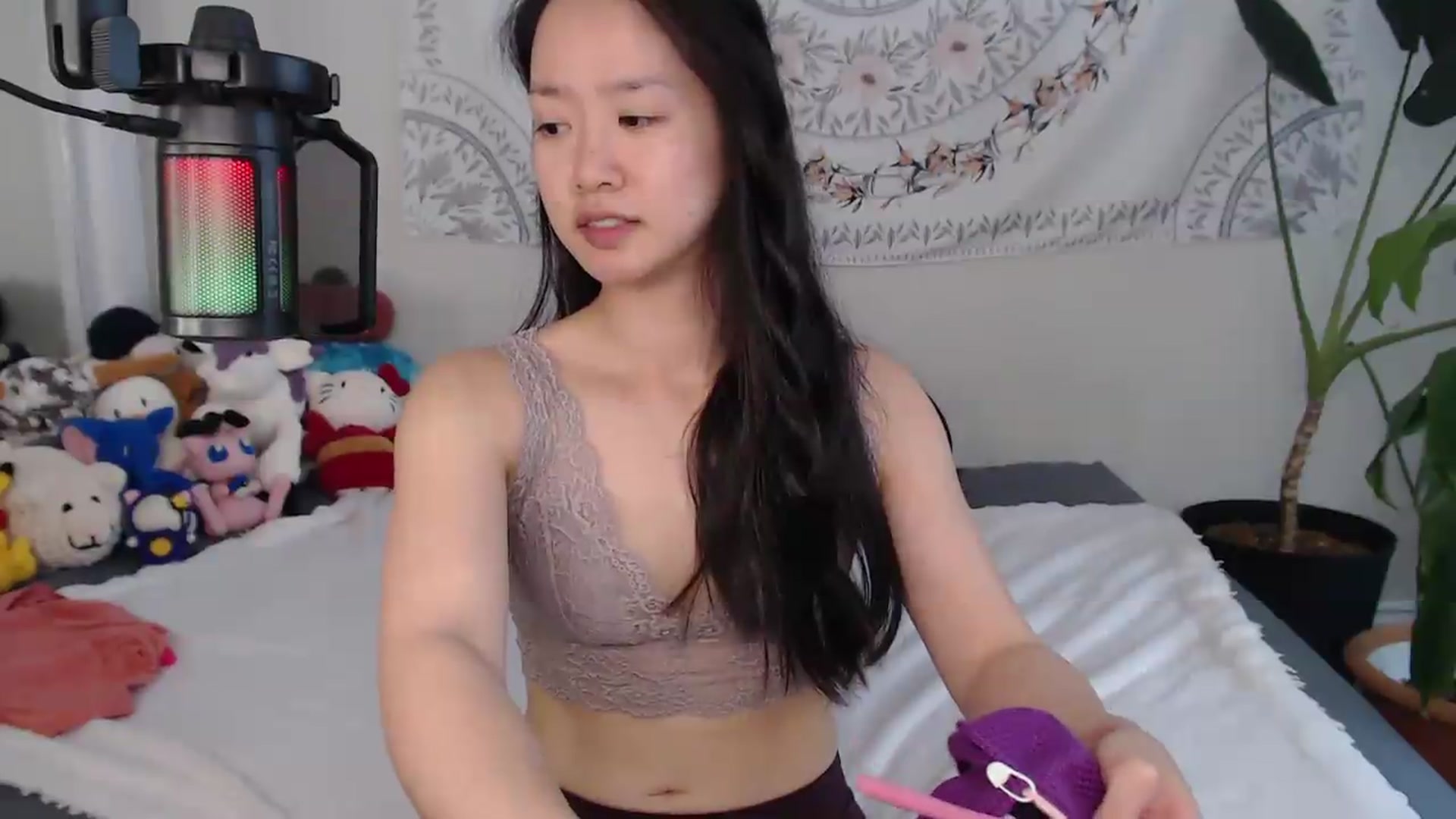 Gallery image thumbnail from MarissaPeach's myfreecams stream on, 06/30/2026, 15:50 image 15 of 20