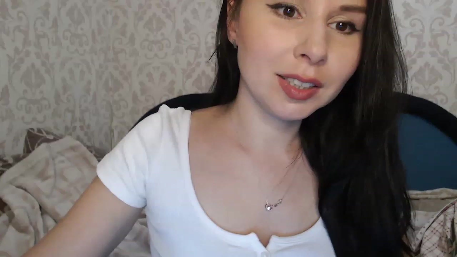 Gallery image thumbnail from Marissiya's myfreecams stream on, 05/25/2023, 15:36 image 3 of 20