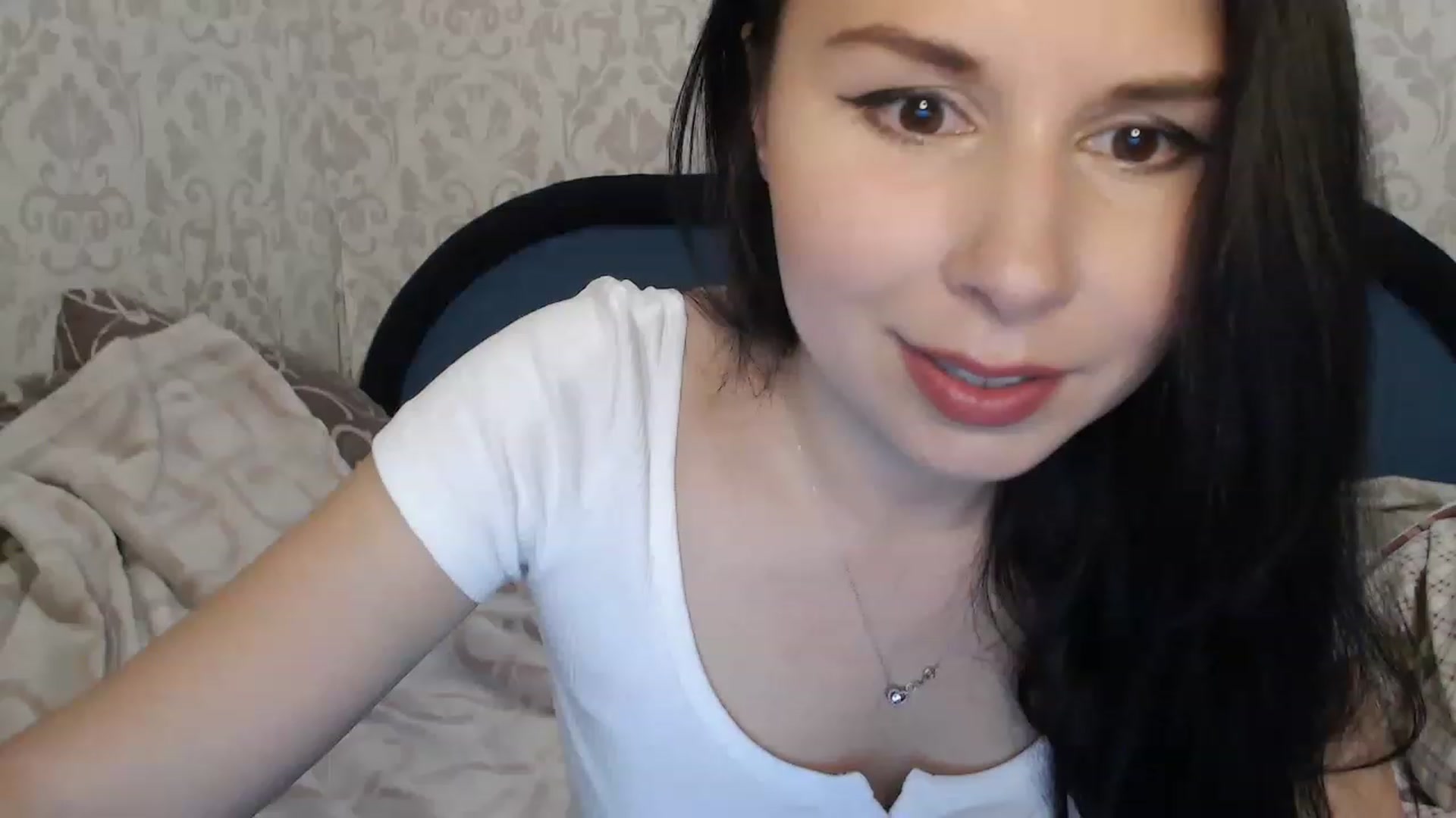 Gallery image thumbnail from Marissiya's myfreecams stream on, 05/25/2023, 15:36 image 15 of 20