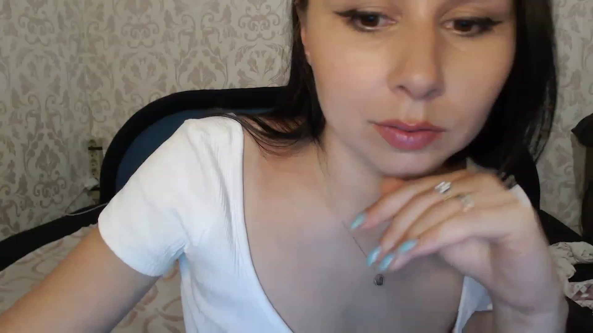 Gallery image thumbnail from Marissiya's myfreecams stream on, 06/25/2023, 16:08 image 16 of 20