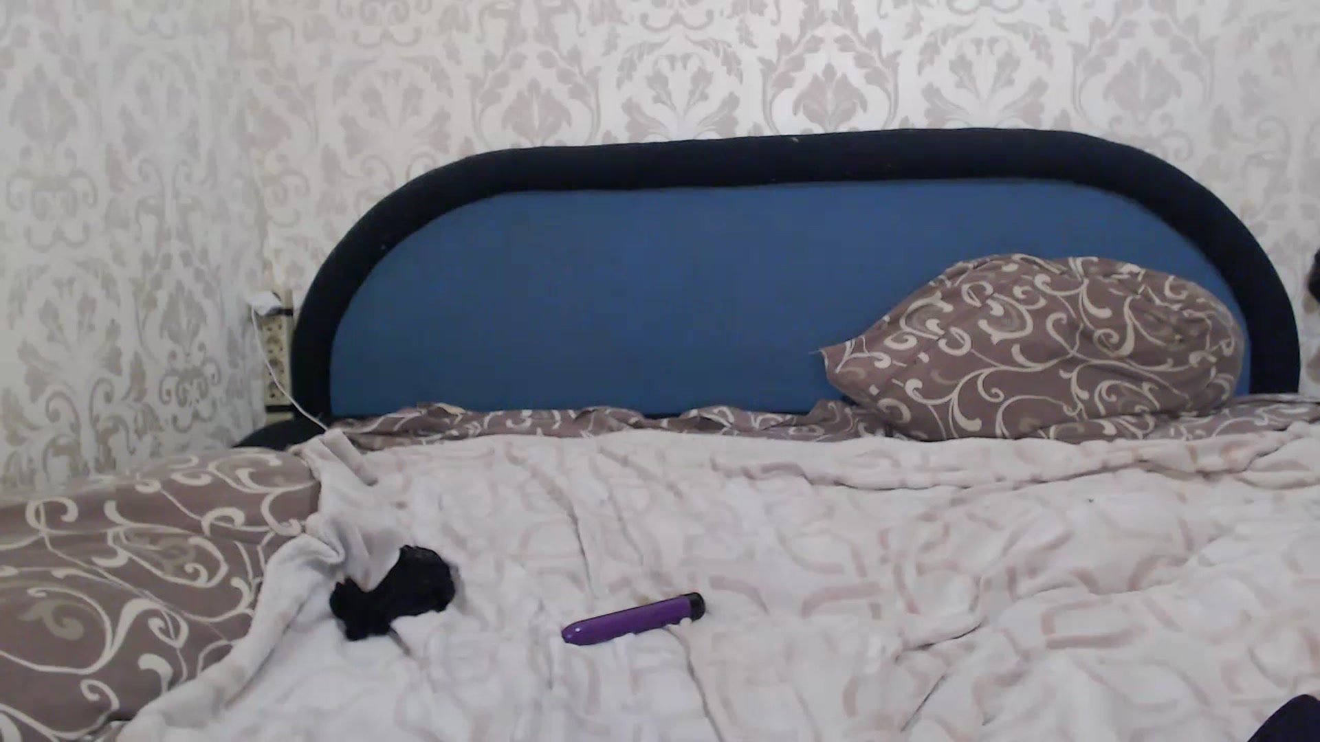 Gallery image thumbnail from Marissiya's myfreecams stream on, 07/08/2023, 16:20 image 12 of 20