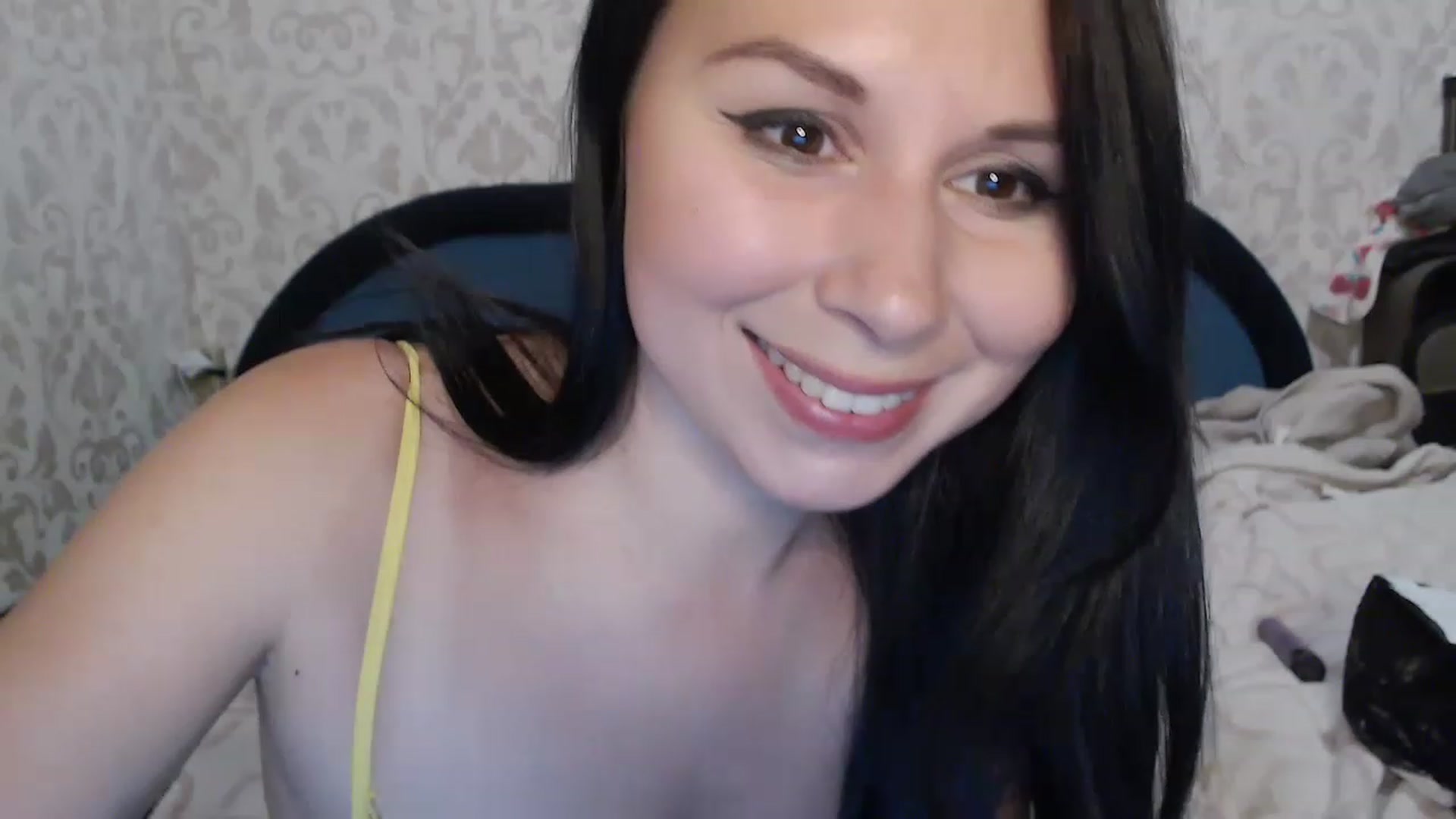 Gallery image thumbnail from Marissiya's myfreecams stream on, 07/09/2023, 17:37 image 10 of 20