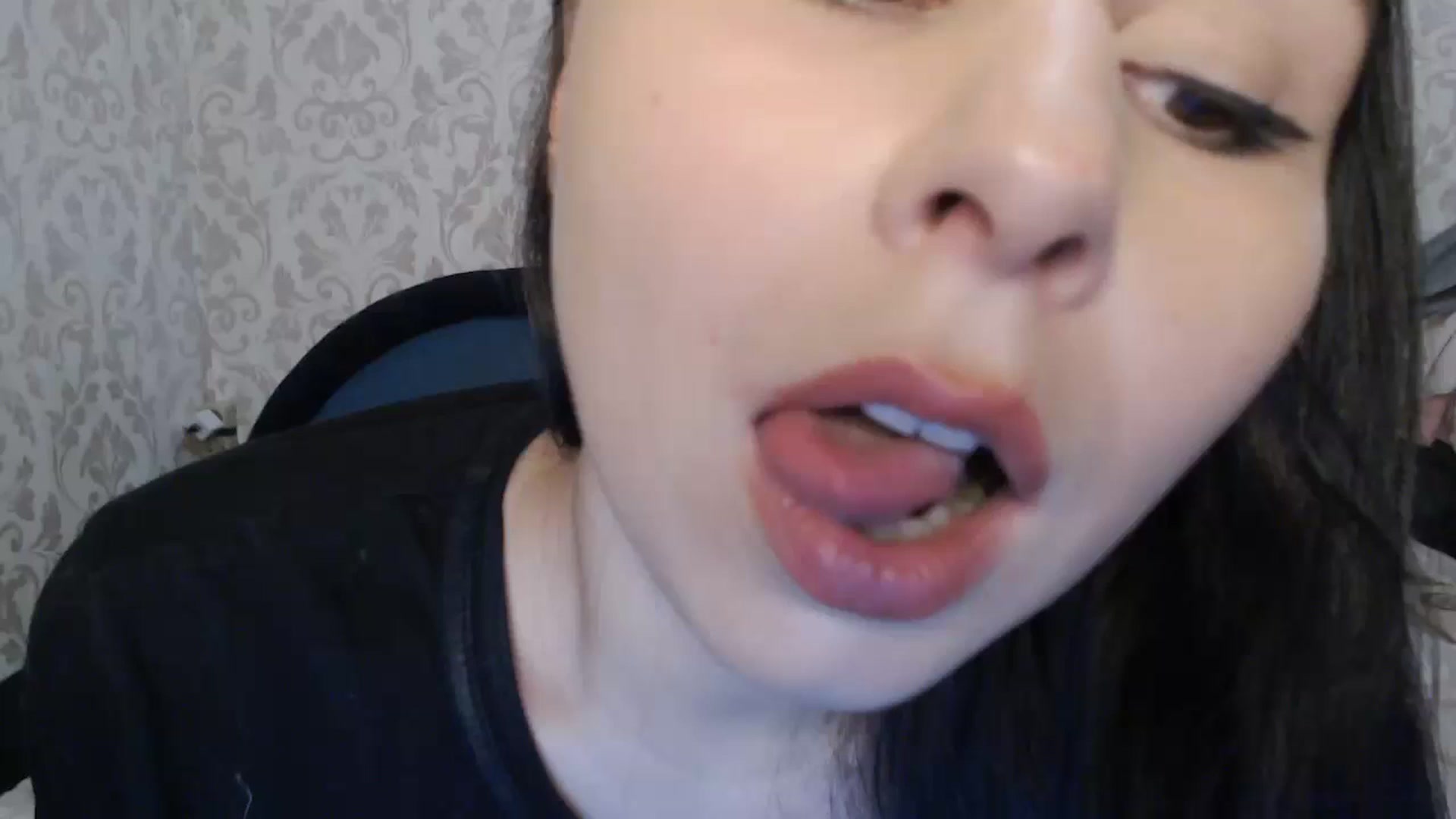 Gallery image thumbnail from Marissiya's myfreecams stream on, 07/20/2023, 16:07 image 8 of 20