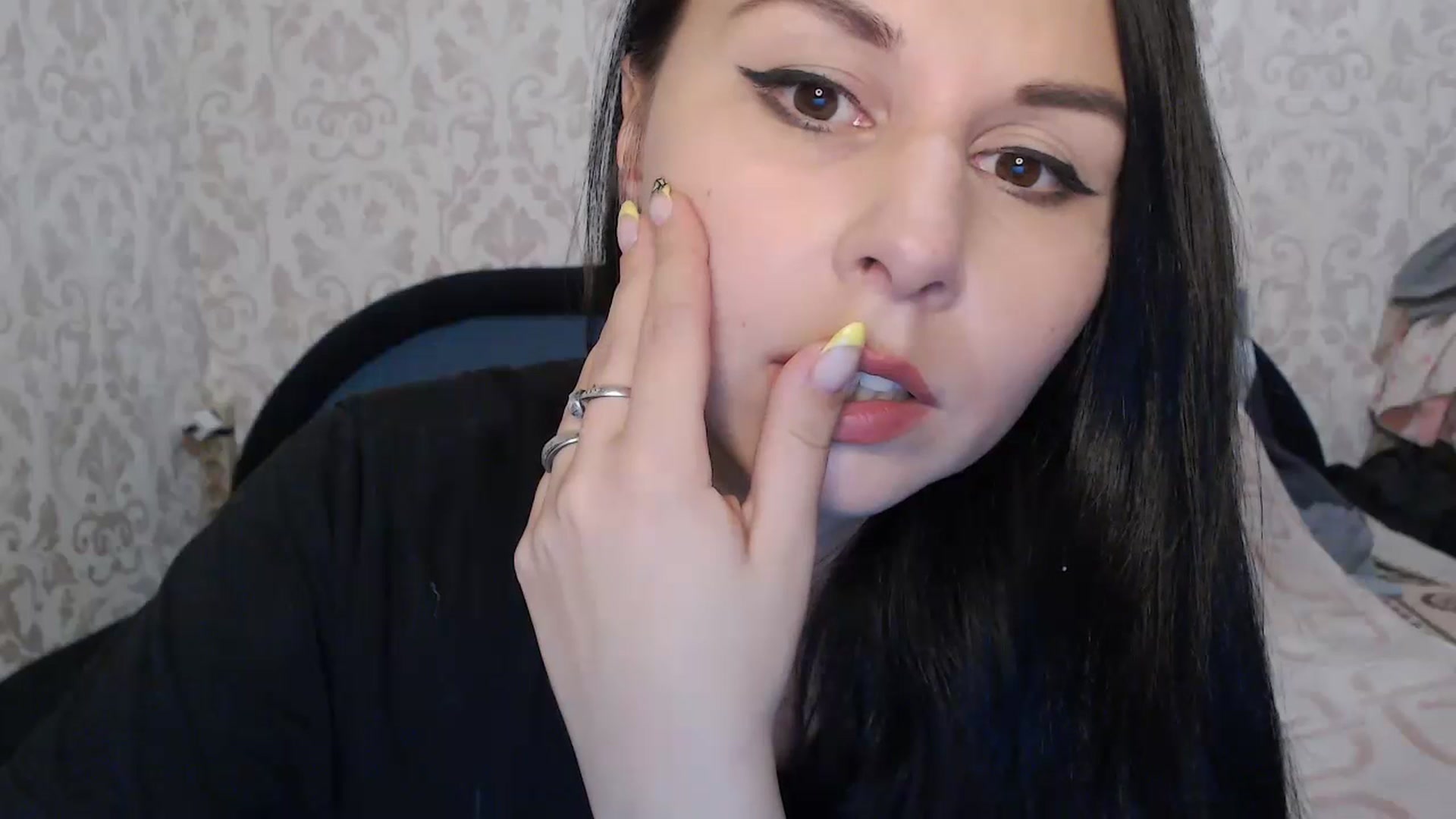 Gallery image thumbnail from Marissiya's myfreecams stream on, 07/20/2023, 16:07 image 4 of 20