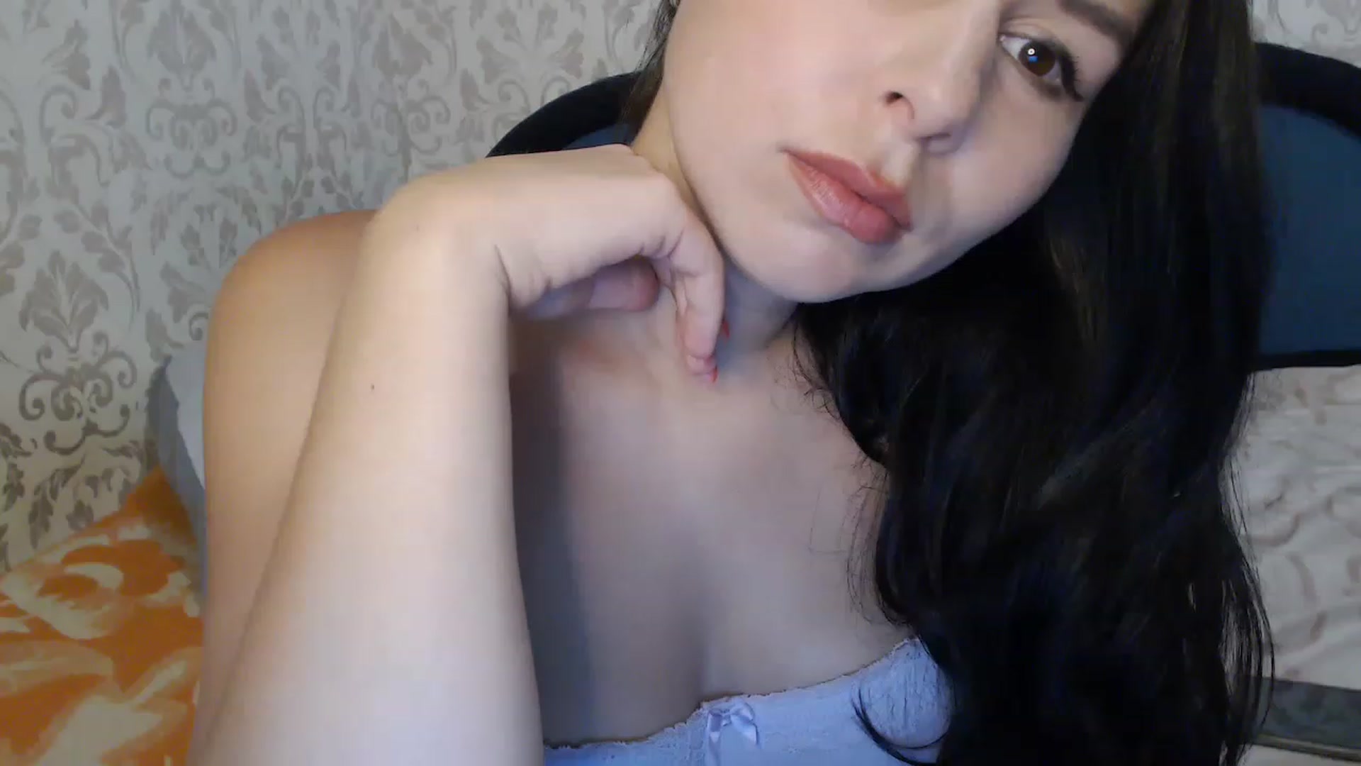 Gallery image thumbnail from Marissiya's myfreecams stream on, 08/07/2023, 16:06 image 17 of 20