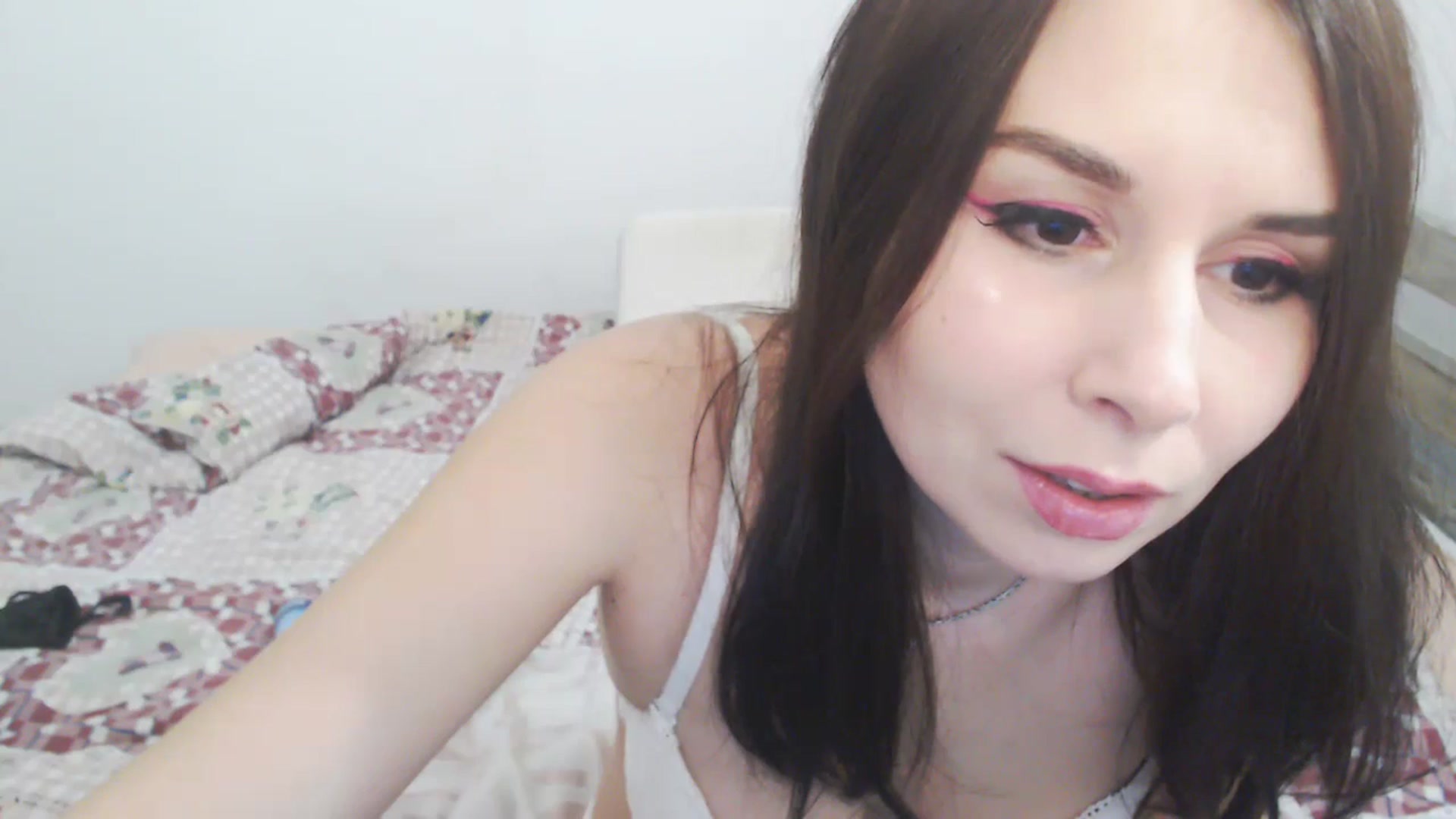 Gallery image thumbnail from Marissiya's myfreecams stream on, 12/24/2024, 17:10 image 15 of 20