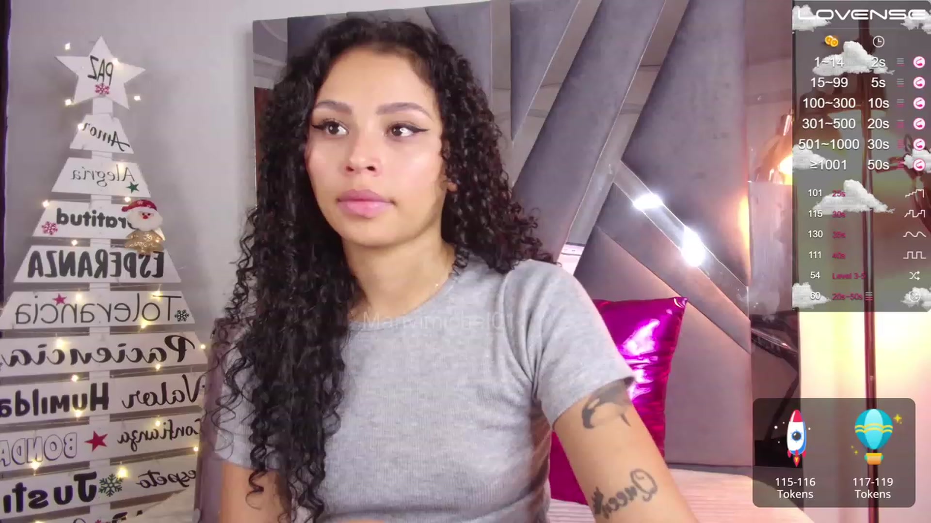 Gallery image thumbnail from Marivimichel's myfreecams stream on, 12/26/2022, 24:54 image 18 of 20