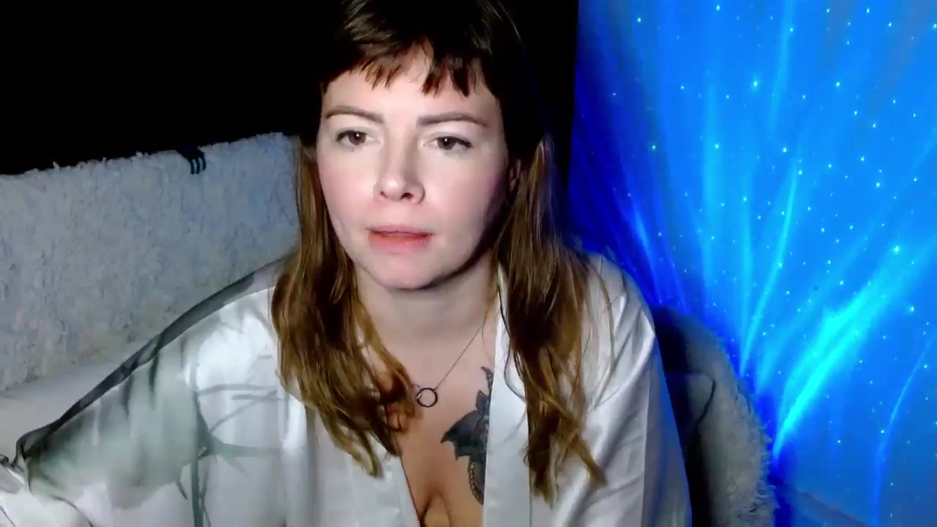 Gallery image thumbnail from MarlaSingerr's myfreecams stream on, 12/26/2024, 11:59 image 18 of 20