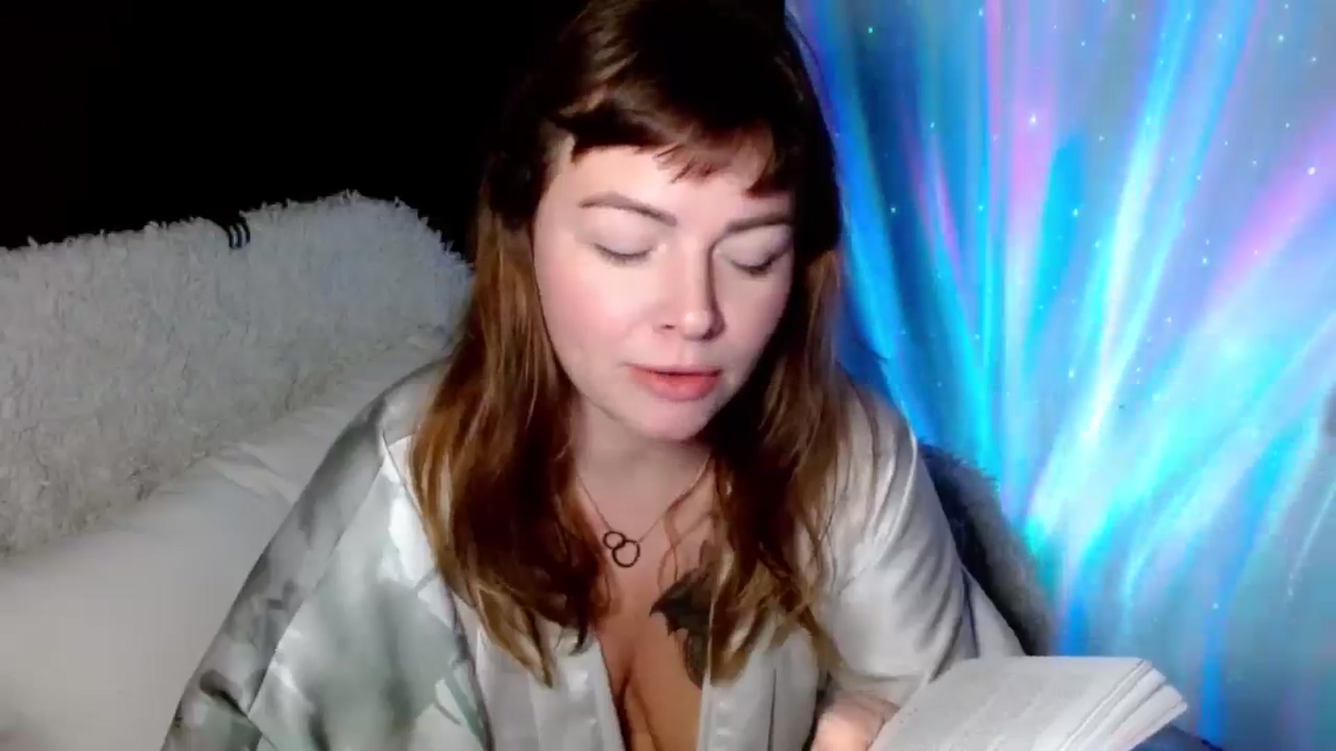Gallery image thumbnail from MarlaSingerr's myfreecams stream on, 12/26/2024, 11:59 image 2 of 20