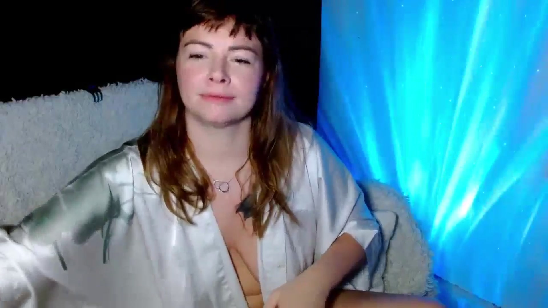 Gallery image thumbnail from MarlaSingerr's myfreecams stream on, 12/26/2024, 11:59 image 6 of 20