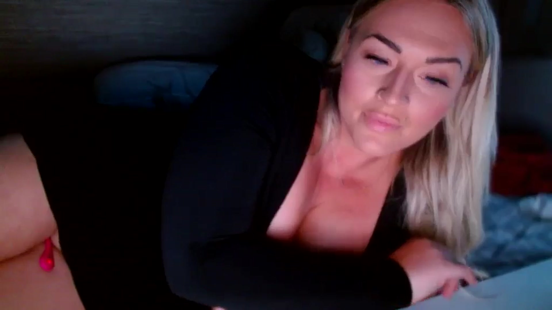 Gallery image thumbnail from Marleyford898's myfreecams stream on, 07/06/2025, 17:33 image 3 of 20