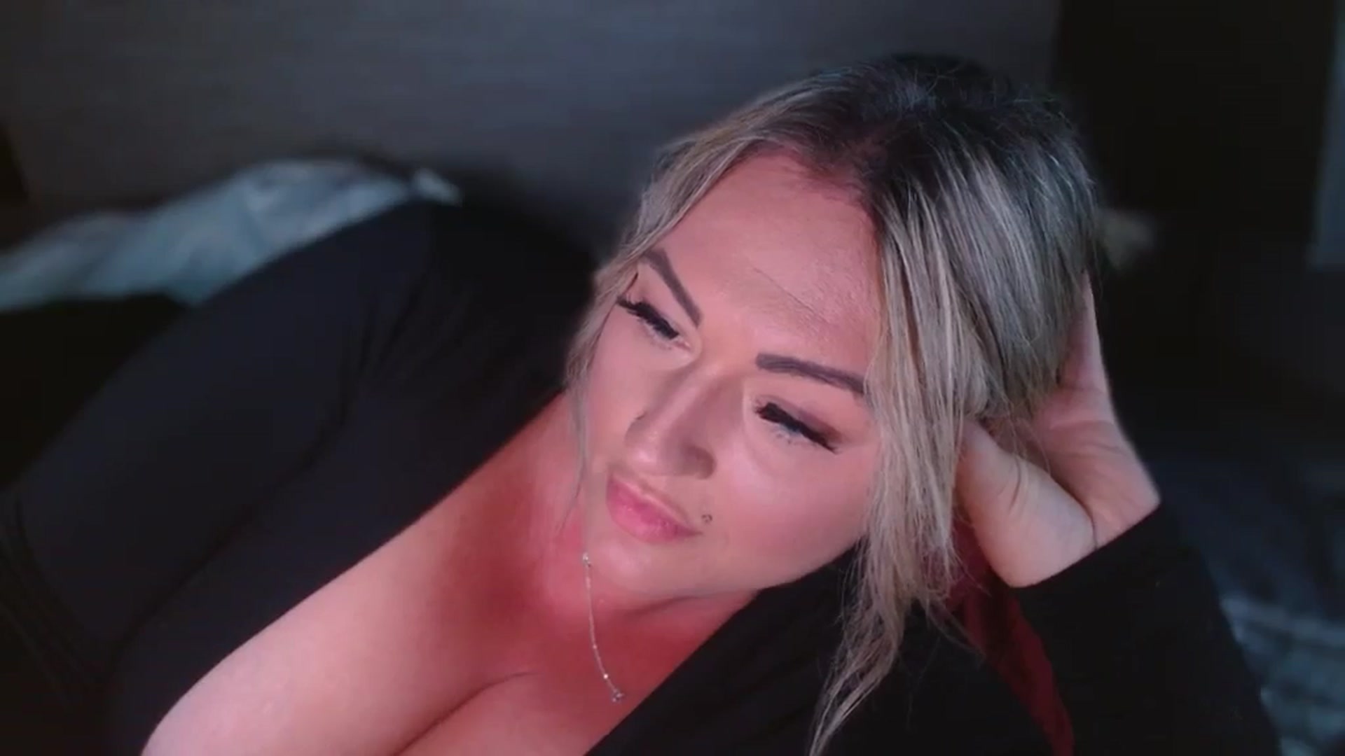 Gallery image thumbnail from Marleyford898's myfreecams stream on, 07/21/2025, 19:36 image 20 of 20