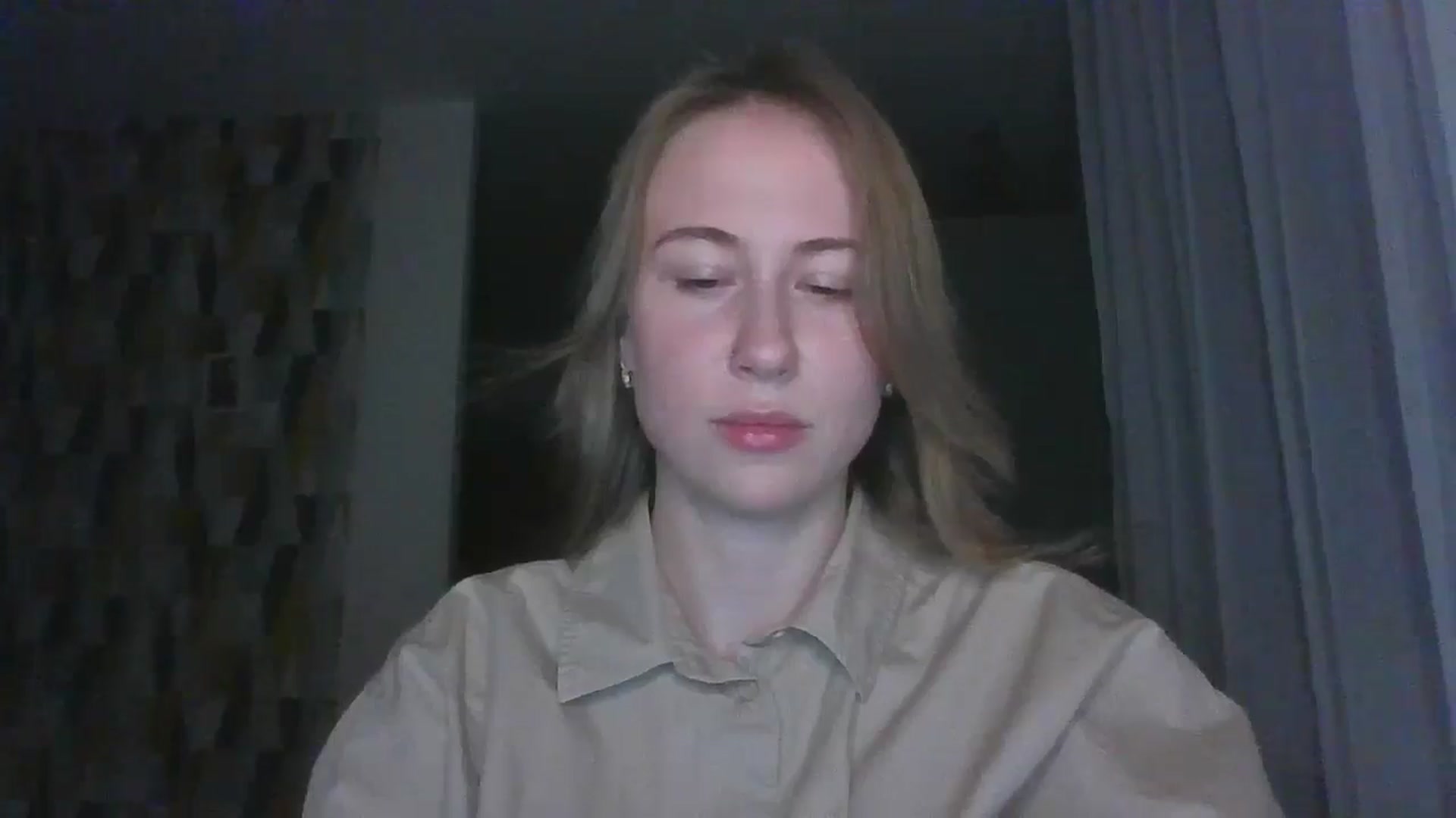 Gallery image thumbnail from Marmelade's myfreecams stream on, 08/27/2024, 21:36 image 19 of 20