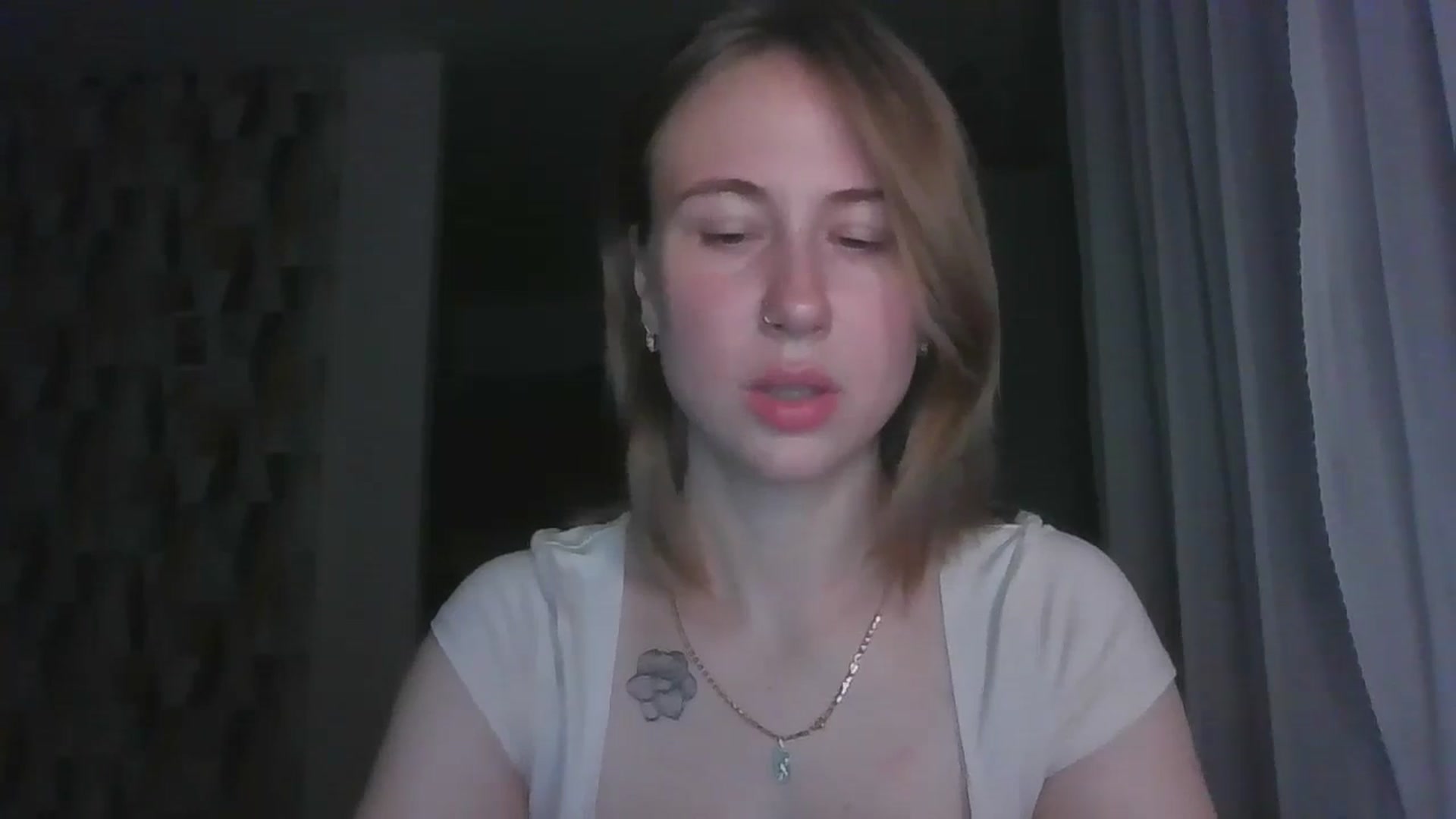 Gallery image thumbnail from Marmelade's myfreecams stream on, 08/30/2024, 22:15 image 3 of 20