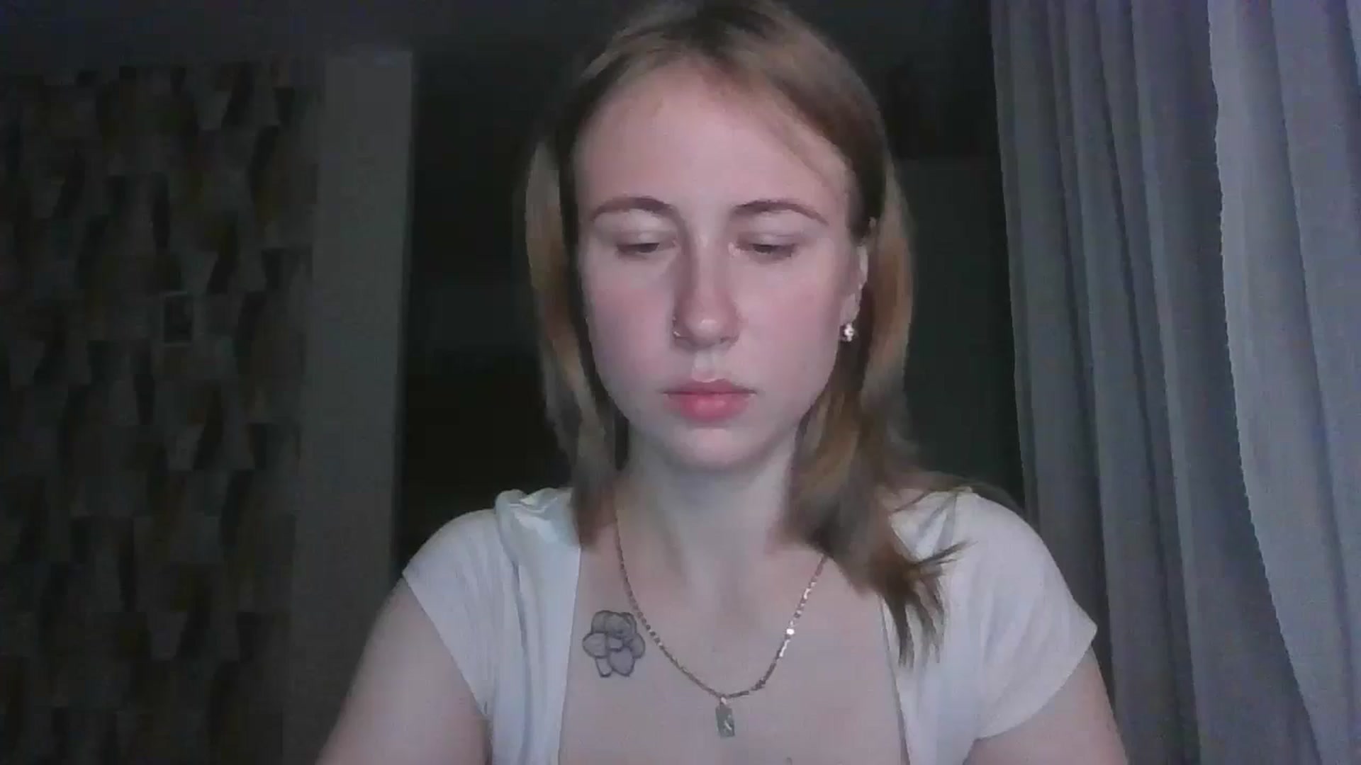 Gallery image thumbnail from Marmelade's myfreecams stream on, 08/30/2024, 22:15 image 1 of 20
