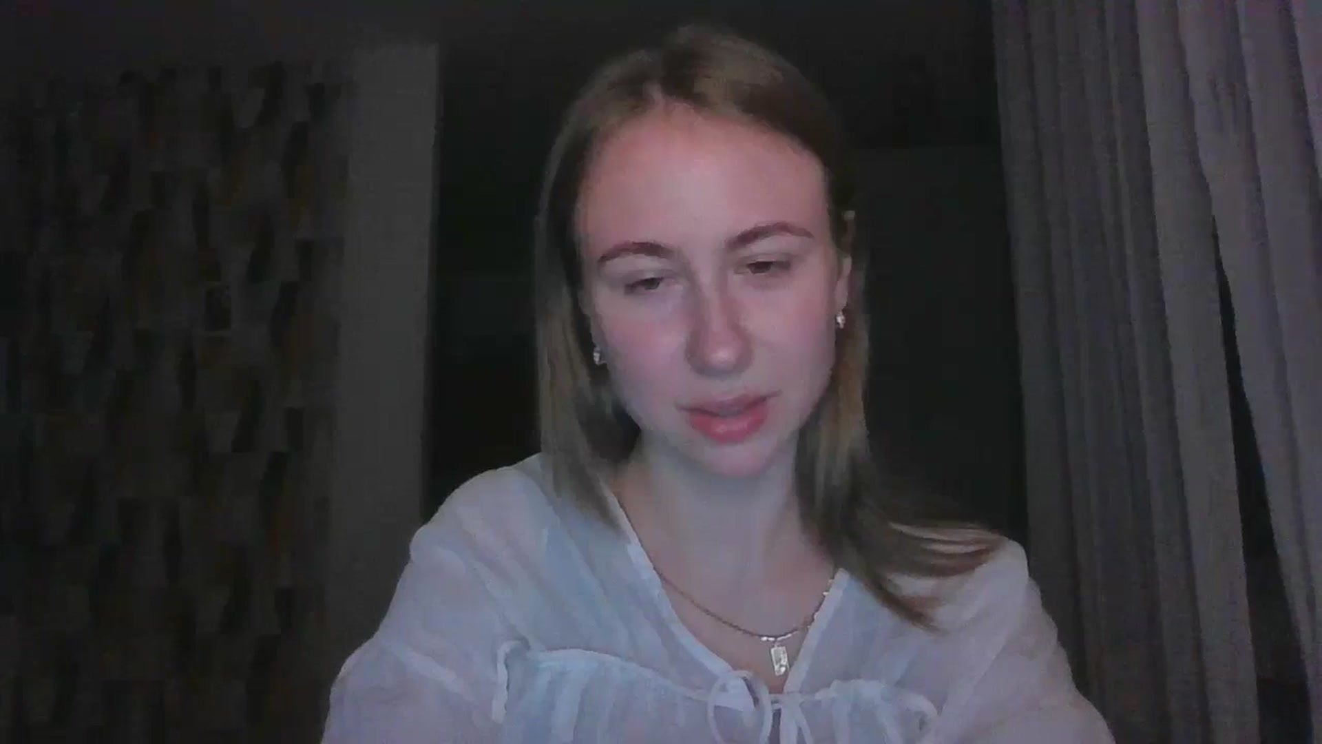 Gallery image thumbnail from Marmelade's myfreecams stream on, 09/07/2024, 22:28 image 16 of 20