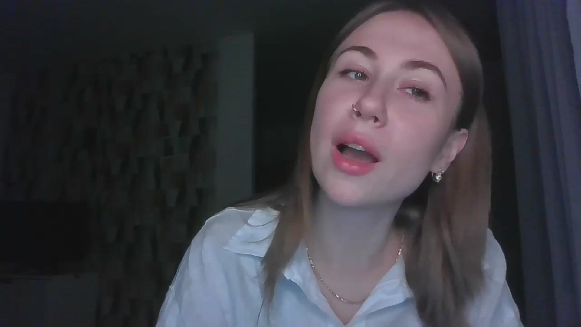 Gallery image thumbnail from Marmelade's myfreecams stream on, 09/08/2024, 22:19 image 3 of 20
