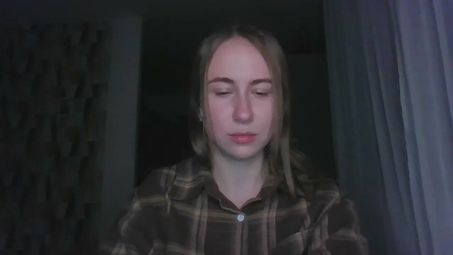 Gallery image thumbnail from Marmelade's myfreecams stream on, 09/27/2024, 22:29 image 17 of 20
