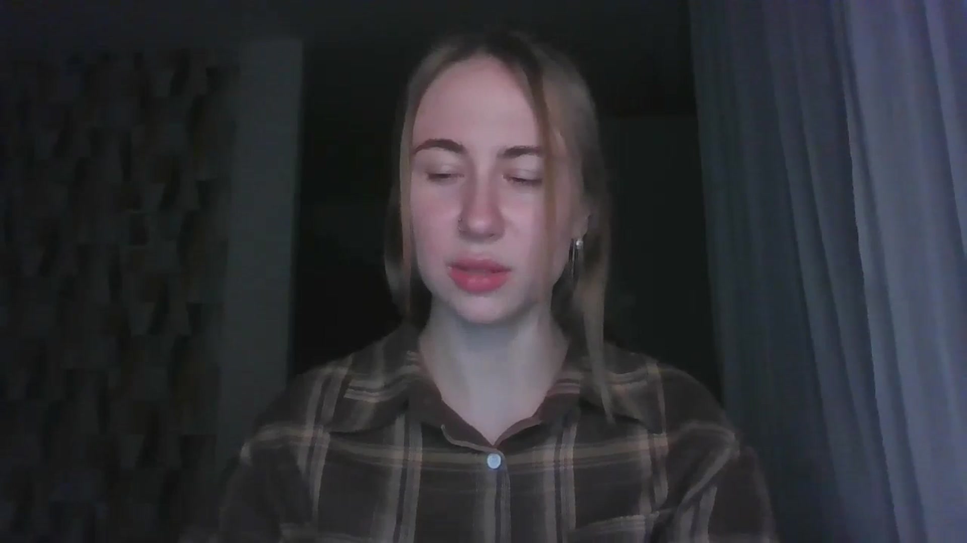 Gallery image thumbnail from Marmelade's myfreecams stream on, 09/27/2024, 22:29 image 10 of 20