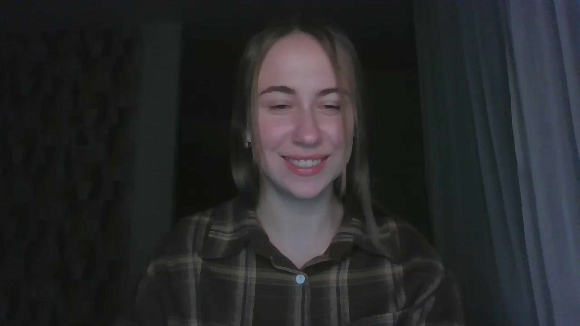 Gallery image thumbnail from Marmelade's myfreecams stream on, 09/27/2024, 22:29 image 13 of 20