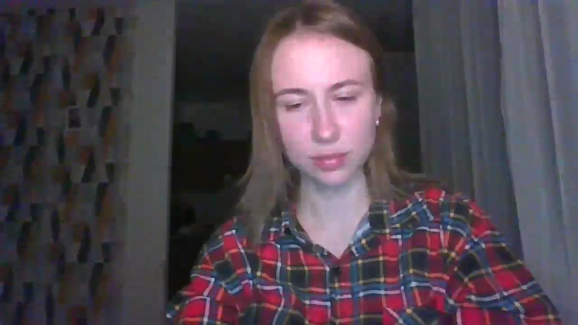 Gallery image thumbnail from Marmelade's myfreecams stream on, 10/27/2024, 23:17 image 16 of 20