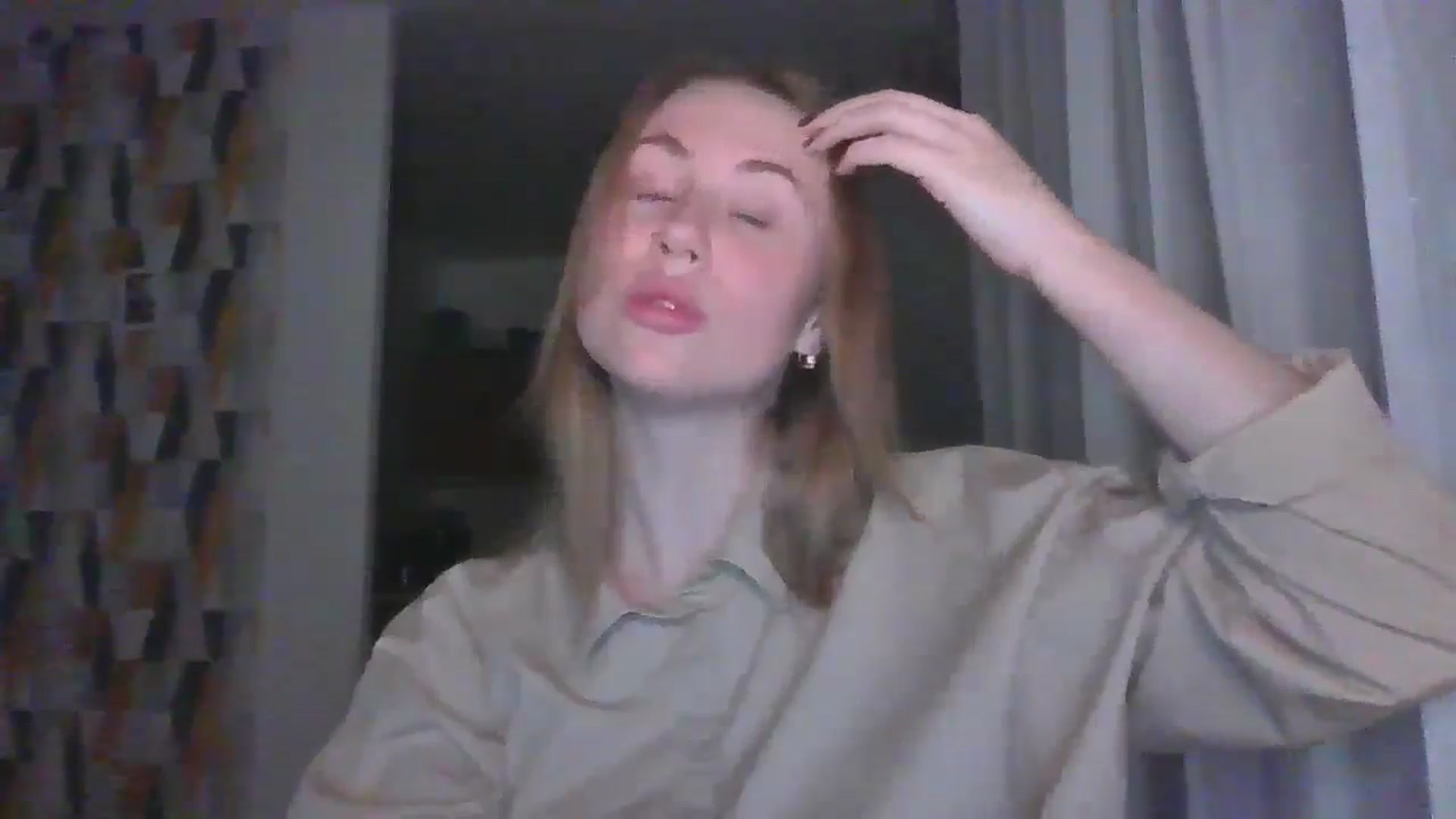 Gallery image thumbnail from Marmelade's myfreecams stream on, 11/04/2024, 23:16 image 17 of 20