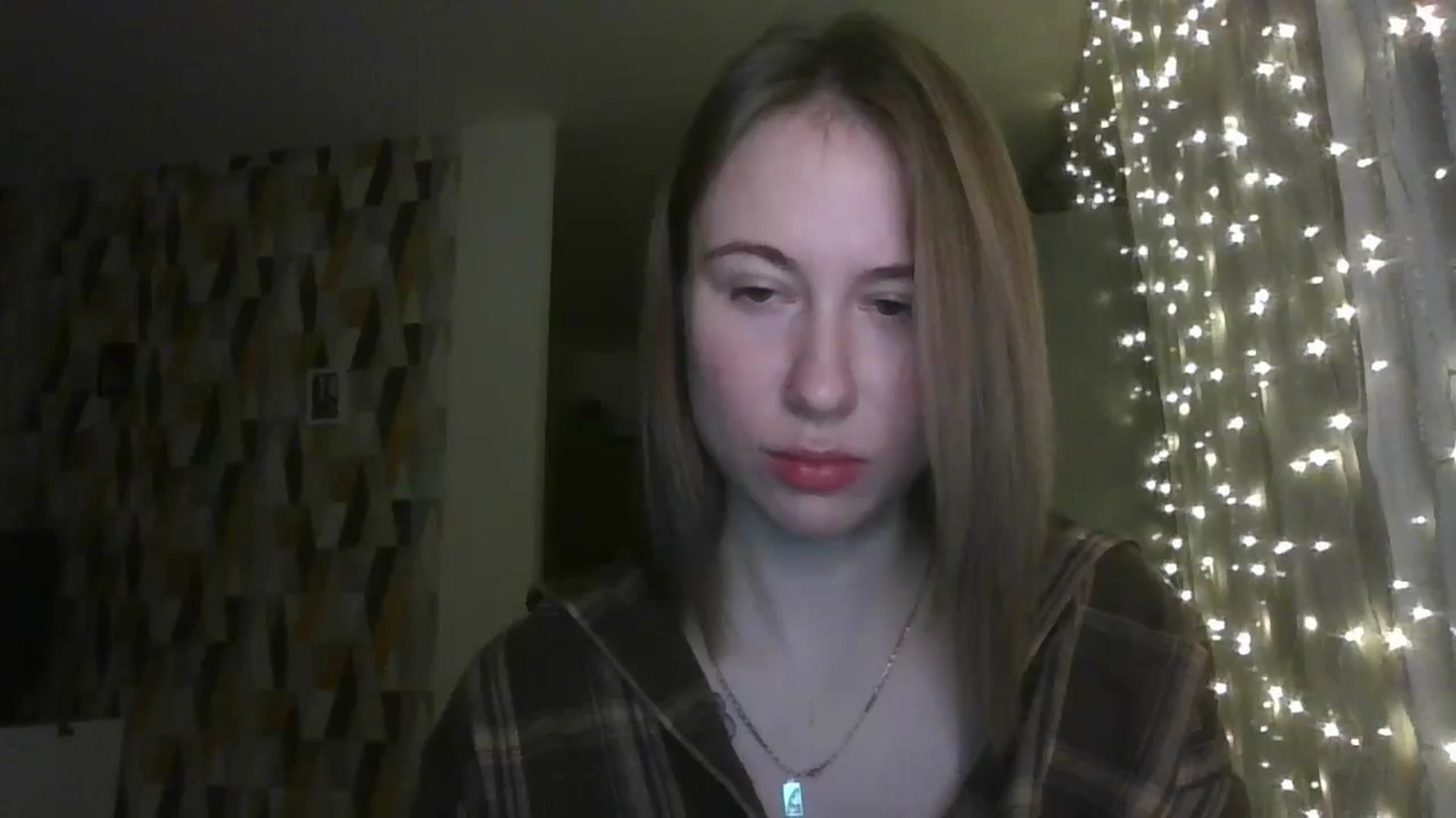 Gallery image thumbnail from Marmelade's myfreecams stream on, 11/11/2024, 22:00 image 7 of 20