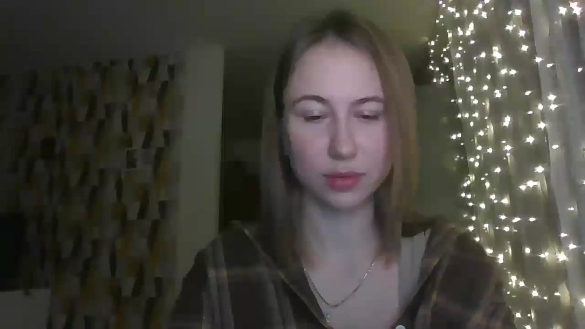 Gallery image thumbnail from Marmelade's myfreecams stream on, 11/11/2024, 22:00 image 12 of 20