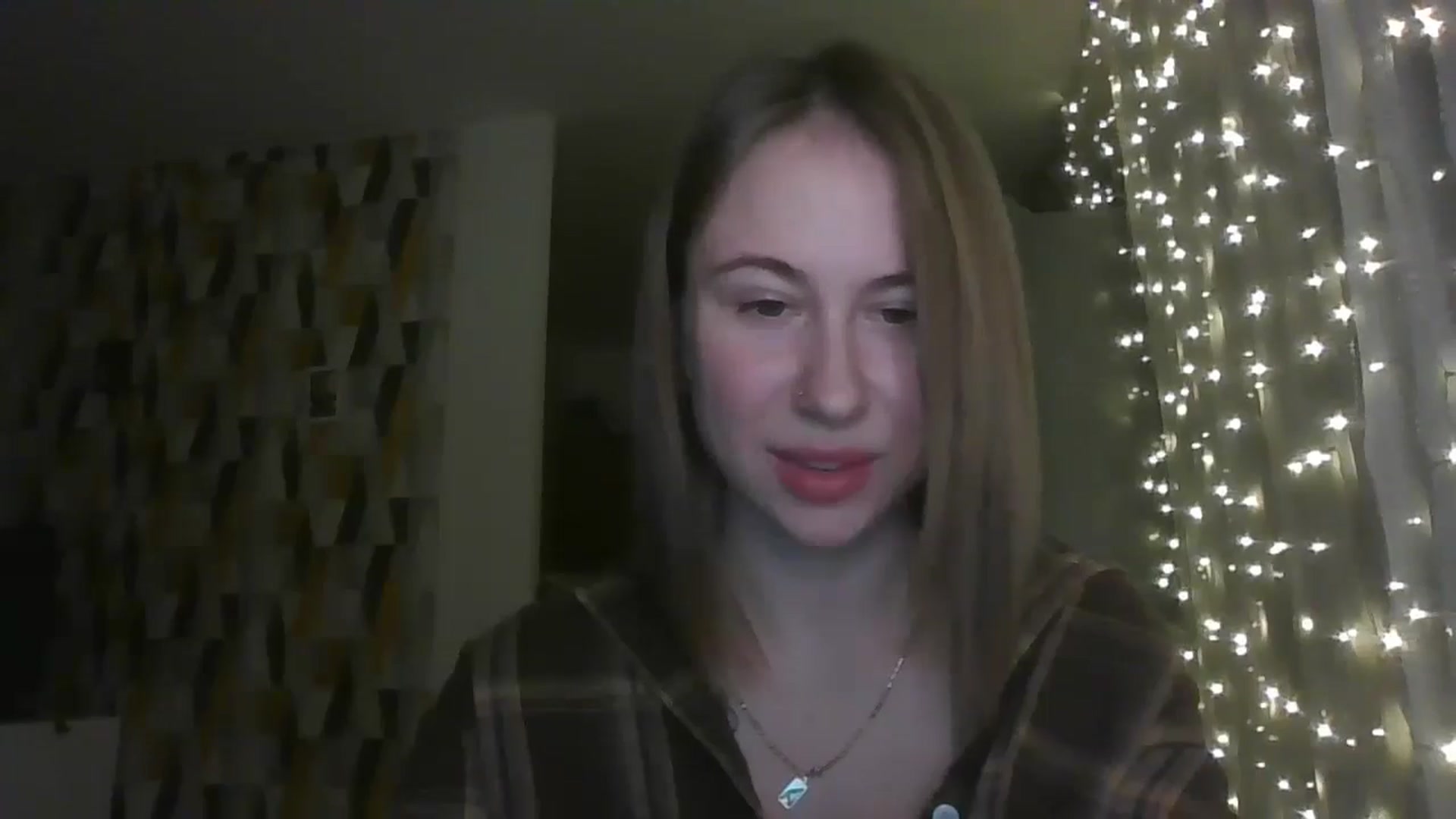 Gallery image thumbnail from Marmelade's myfreecams stream on, 11/11/2024, 22:00 image 17 of 20