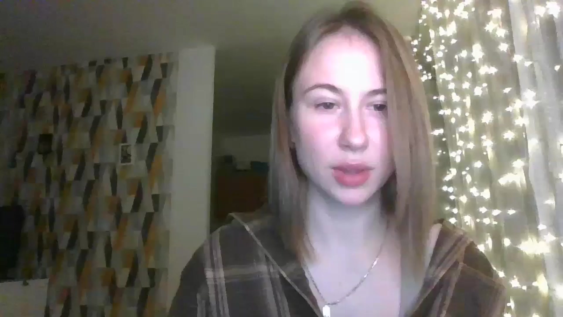 Gallery image thumbnail from Marmelade's myfreecams stream on, 11/11/2024, 22:00 image 8 of 20