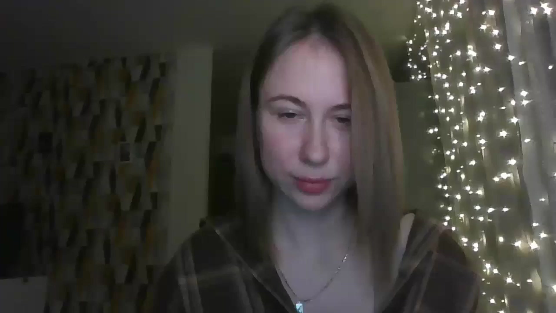 Gallery image thumbnail from Marmelade's myfreecams stream on, 11/11/2024, 22:00 image 9 of 20