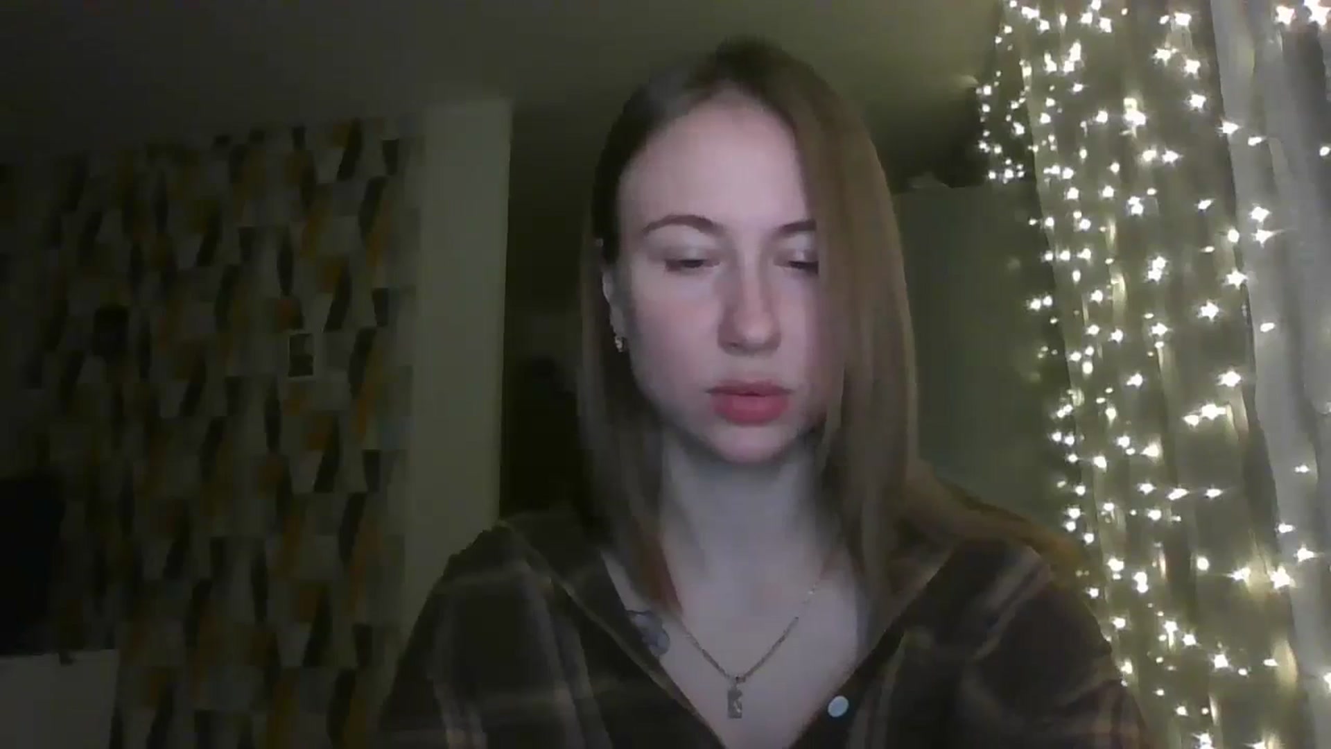 Gallery image thumbnail from Marmelade's myfreecams stream on, 11/11/2024, 23:23 image 13 of 20