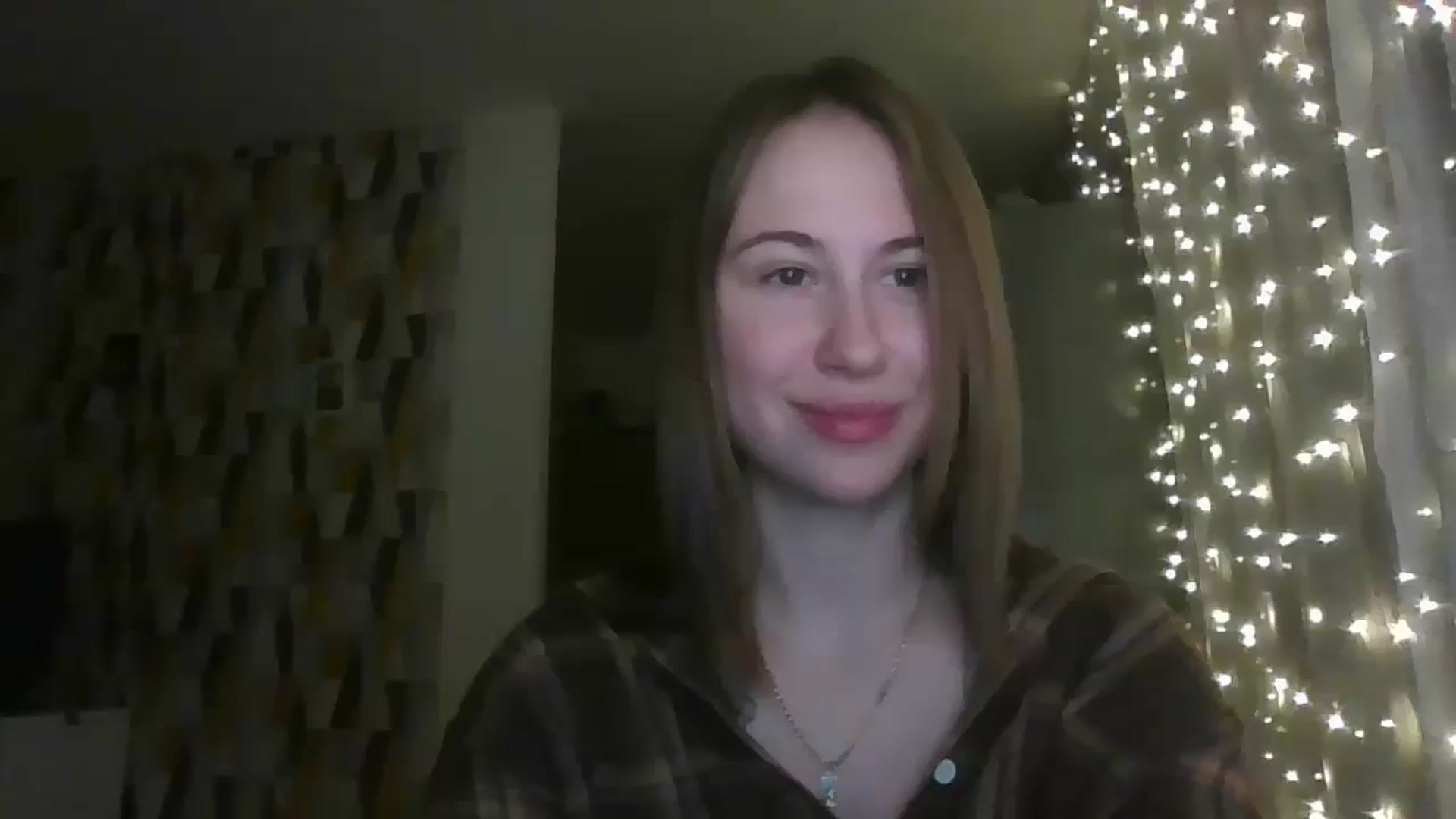Gallery image thumbnail from Marmelade's myfreecams stream on, 11/11/2024, 23:23 image 6 of 20